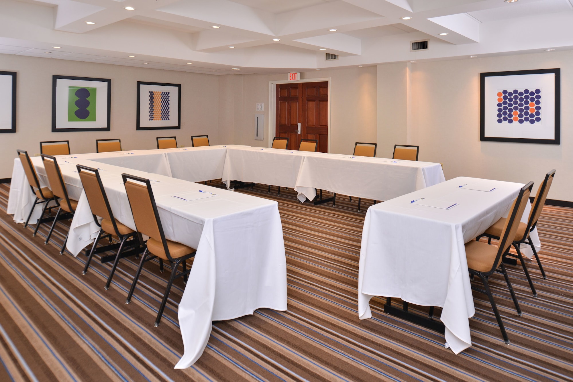 Holiday Inn Express Hotel & Suites New Orleans Airport South