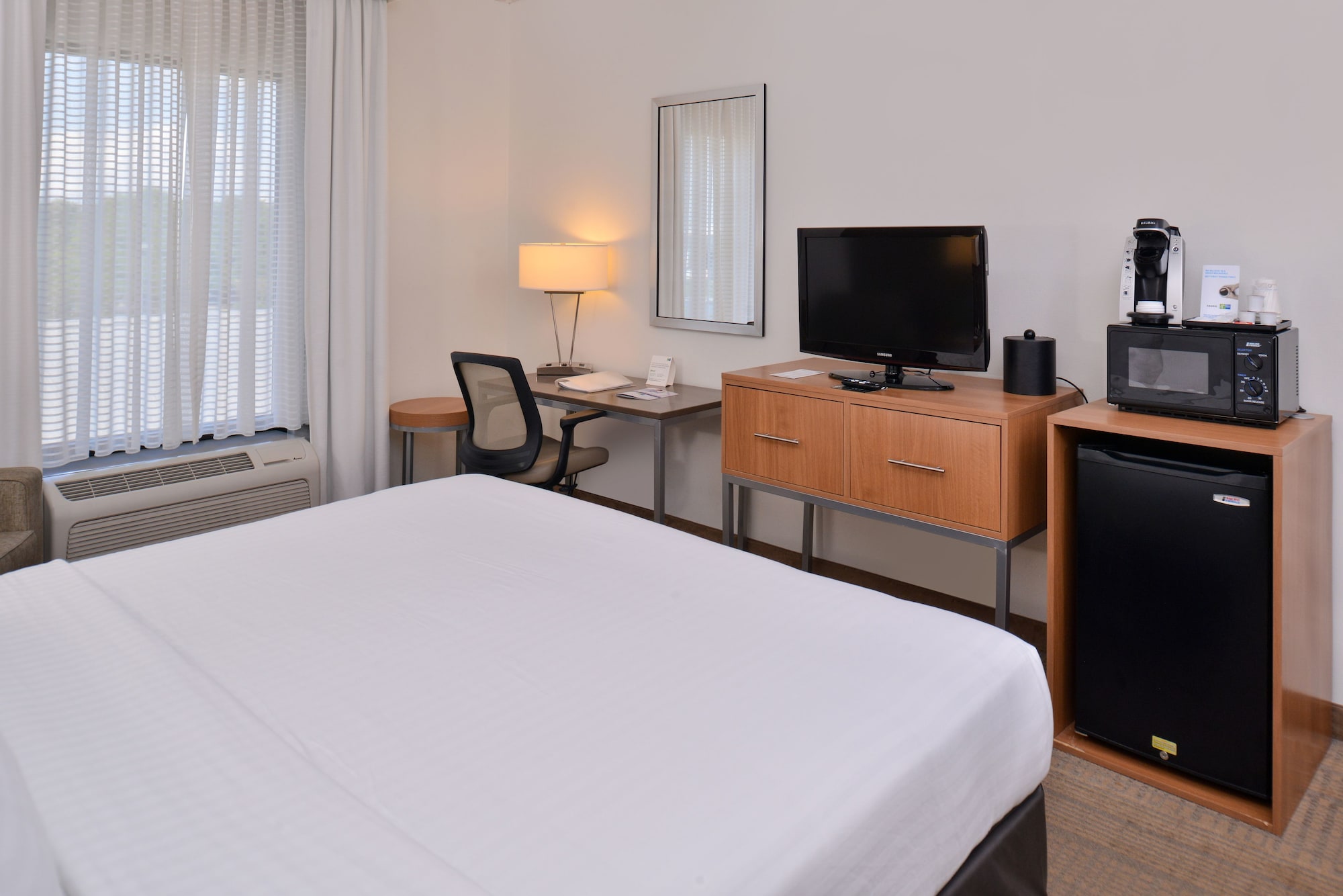 Holiday Inn Express Hotel & Suites New Orleans Airport South