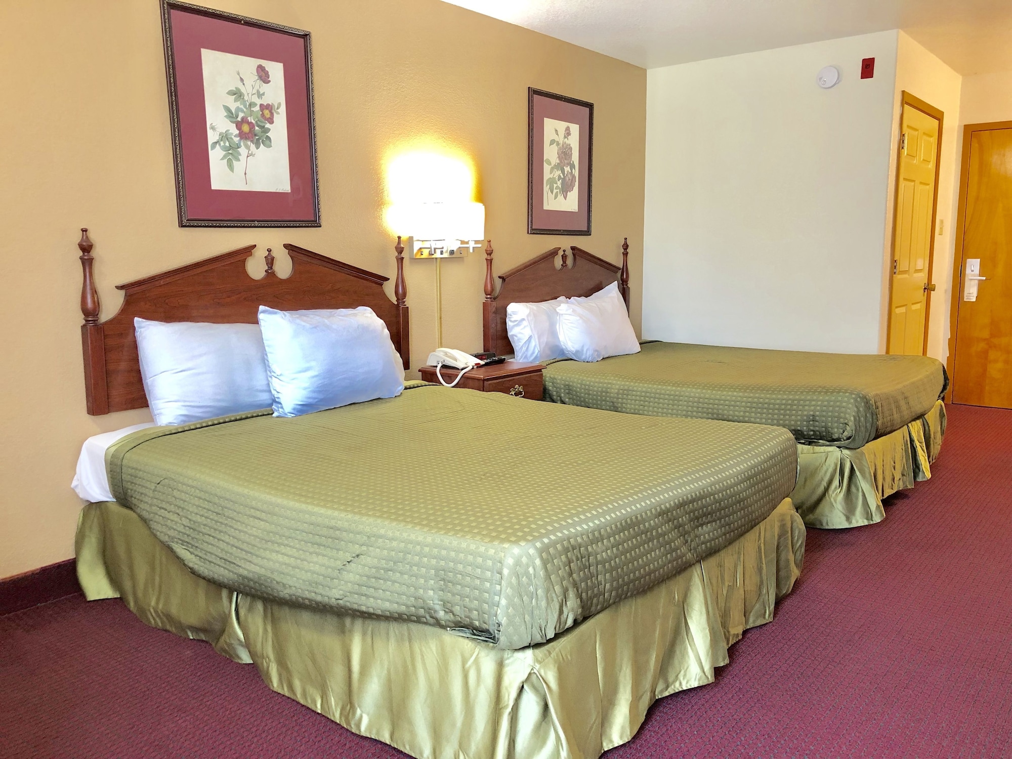 Super 8 by Wyndham Kinder/Coushatta near Casino