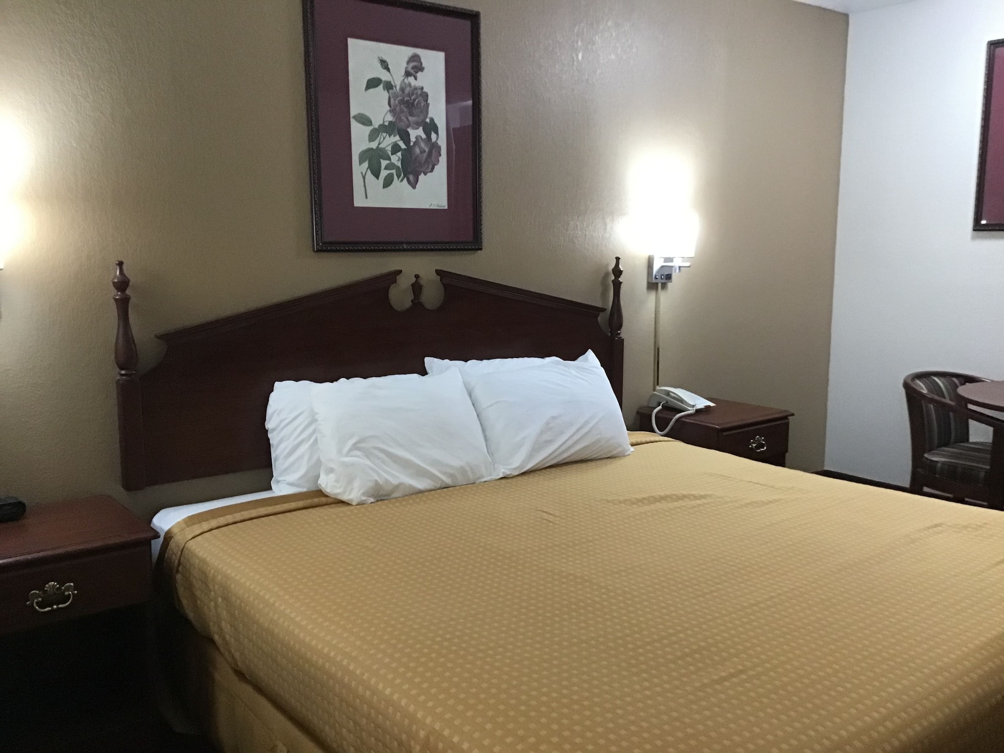 Super 8 by Wyndham Kinder/Coushatta near Casino