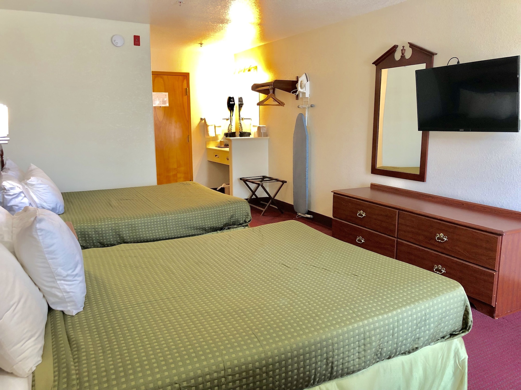 Super 8 by Wyndham Kinder/Coushatta near Casino