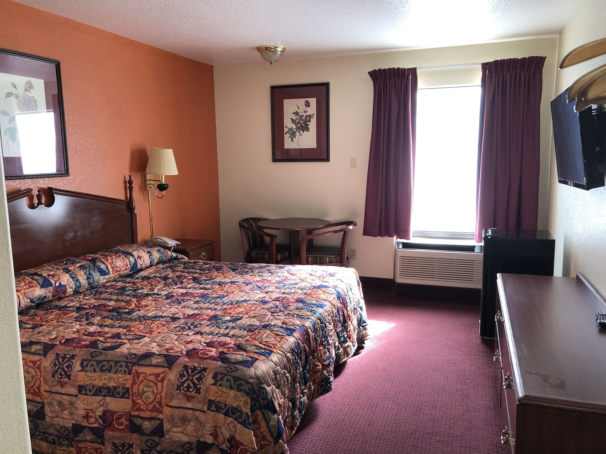 Super 8 by Wyndham Kinder/Coushatta near Casino