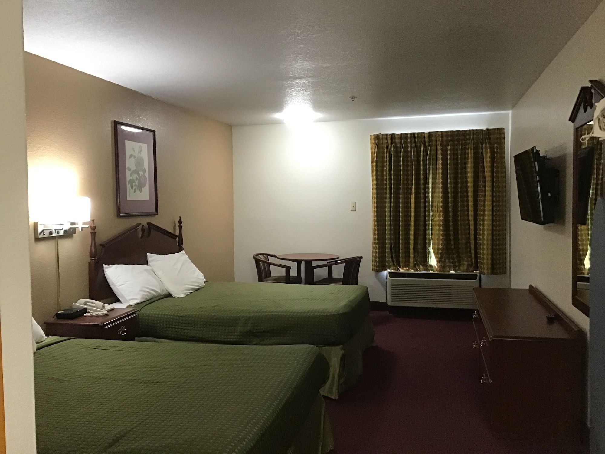 Super 8 by Wyndham Kinder/Coushatta near Casino