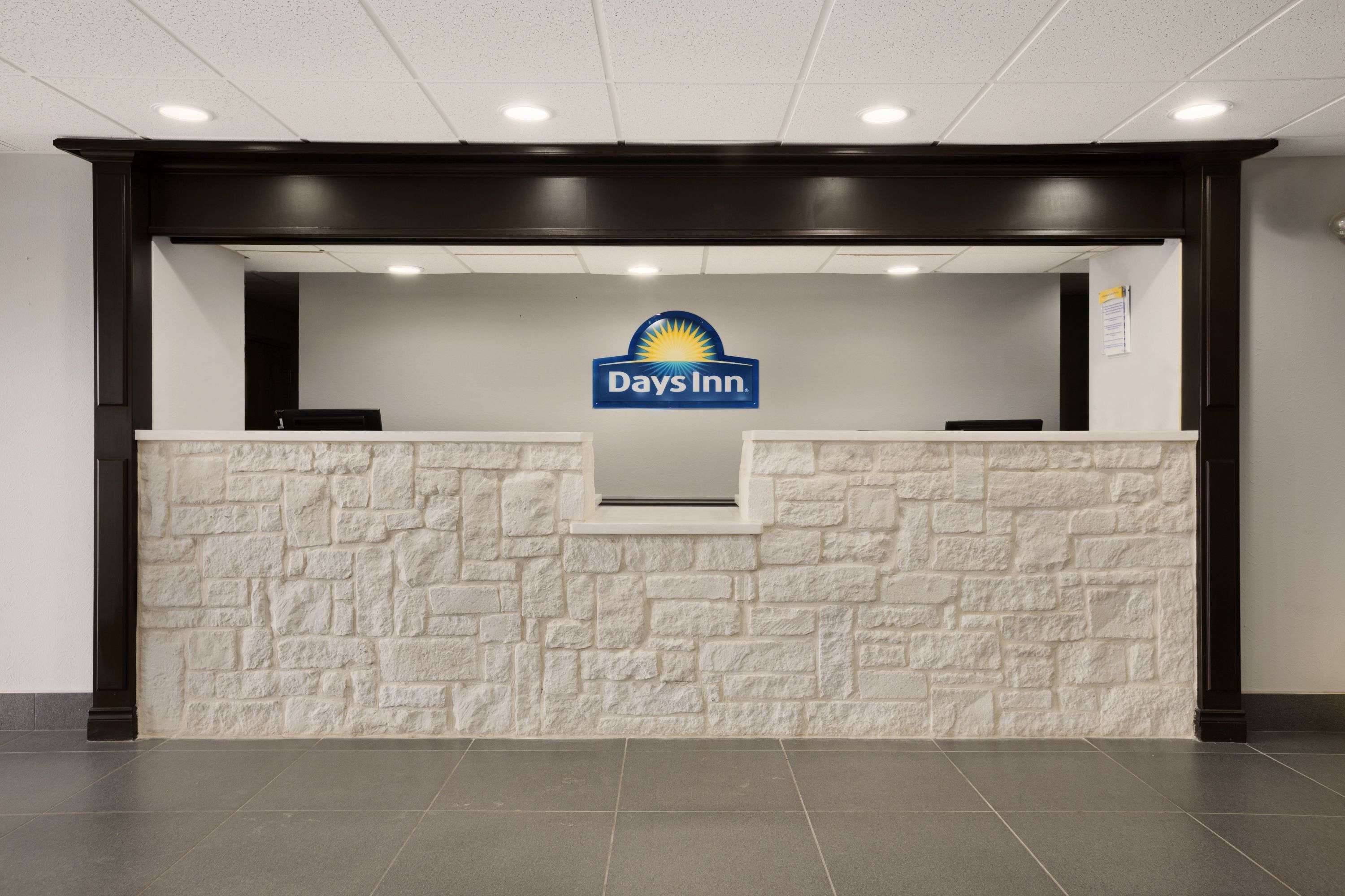 Hotel Kinder Express Near Coushatta Resort