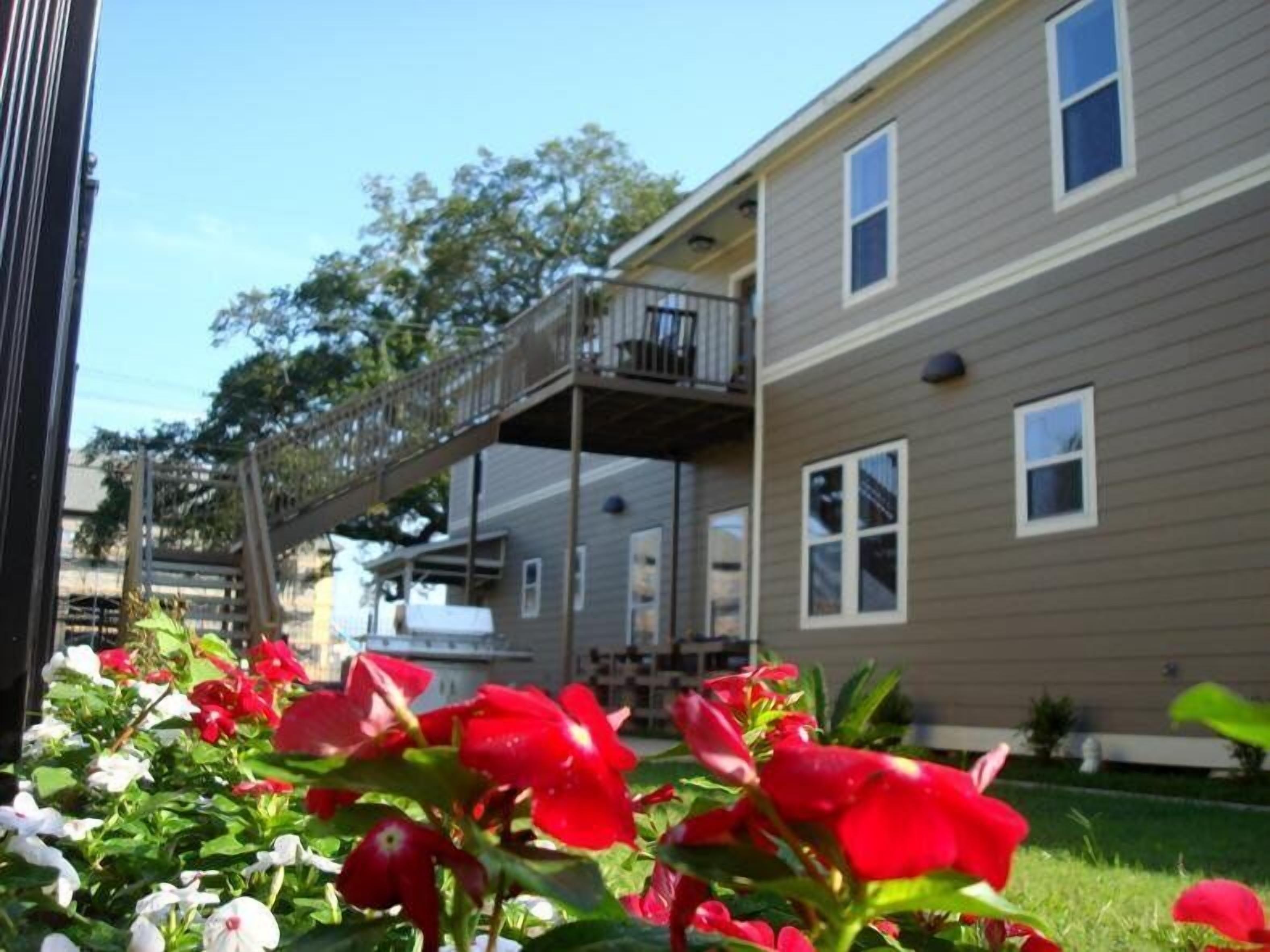 Choo Choo Lofts Luxury 3/2 Bedroom Condos