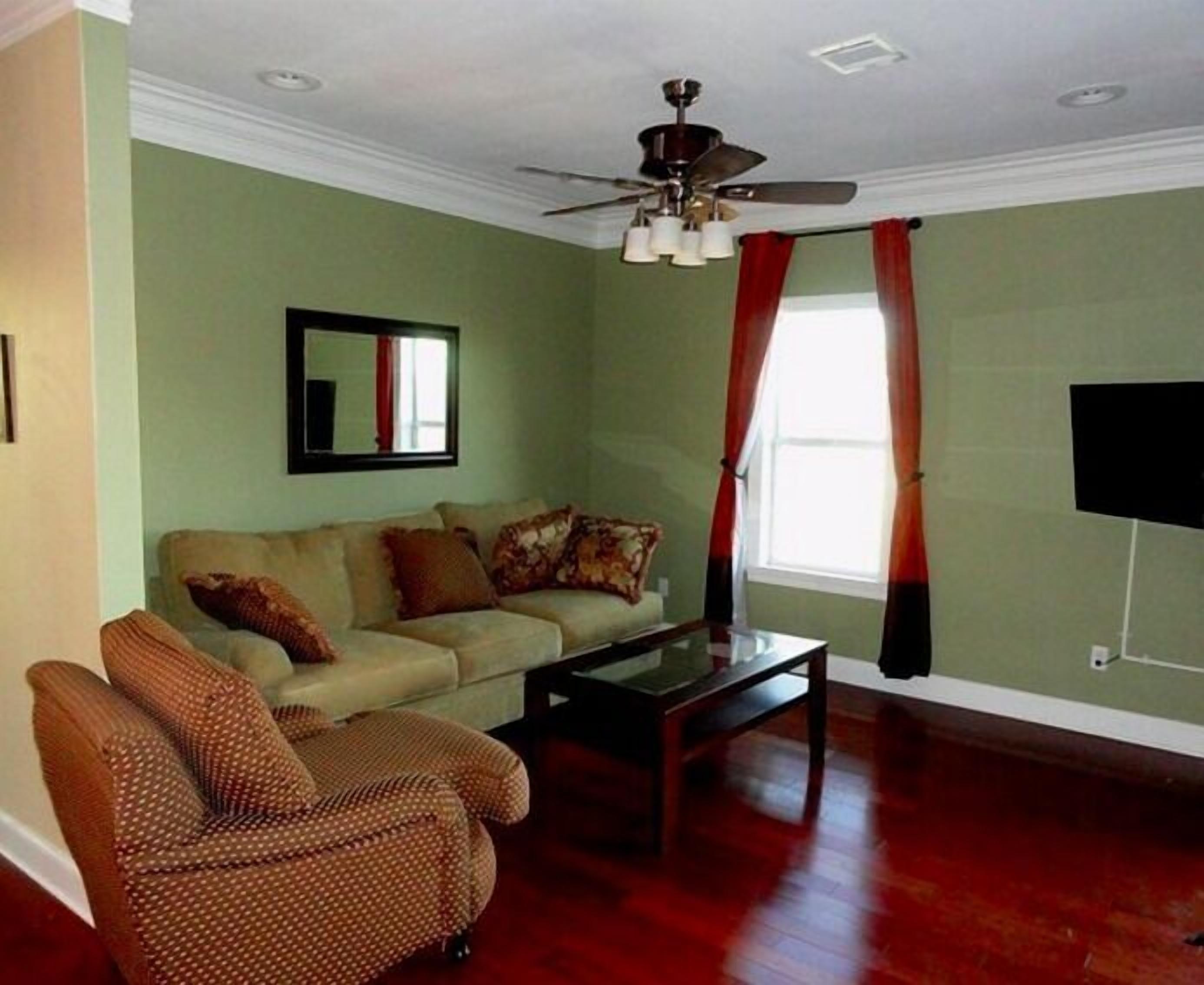 Choo Choo Lofts Luxury 3/2 Bedroom Condos