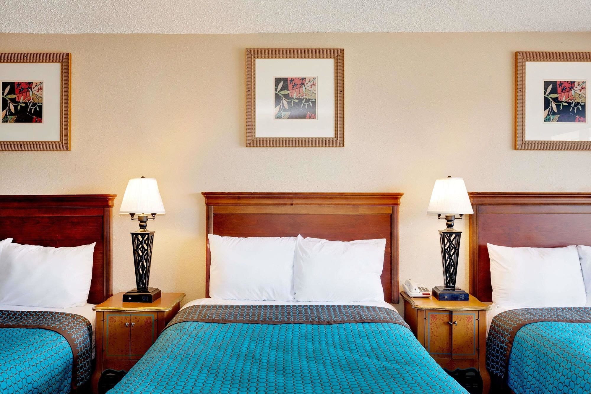 Days Inn by Wyndham Lafayette Near Lafayette Airport