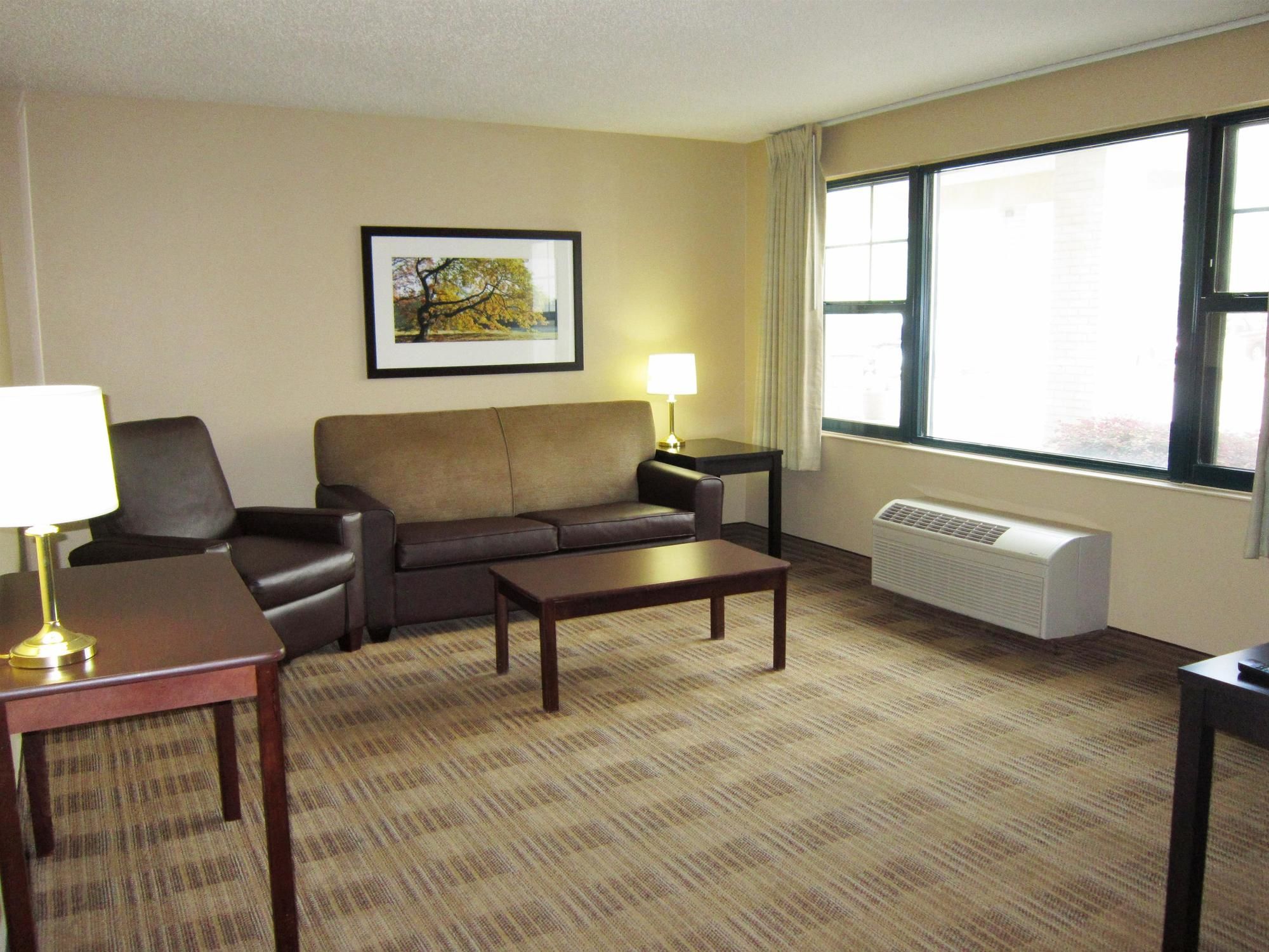 Extended Stay America Select Suites Lafayette Airport