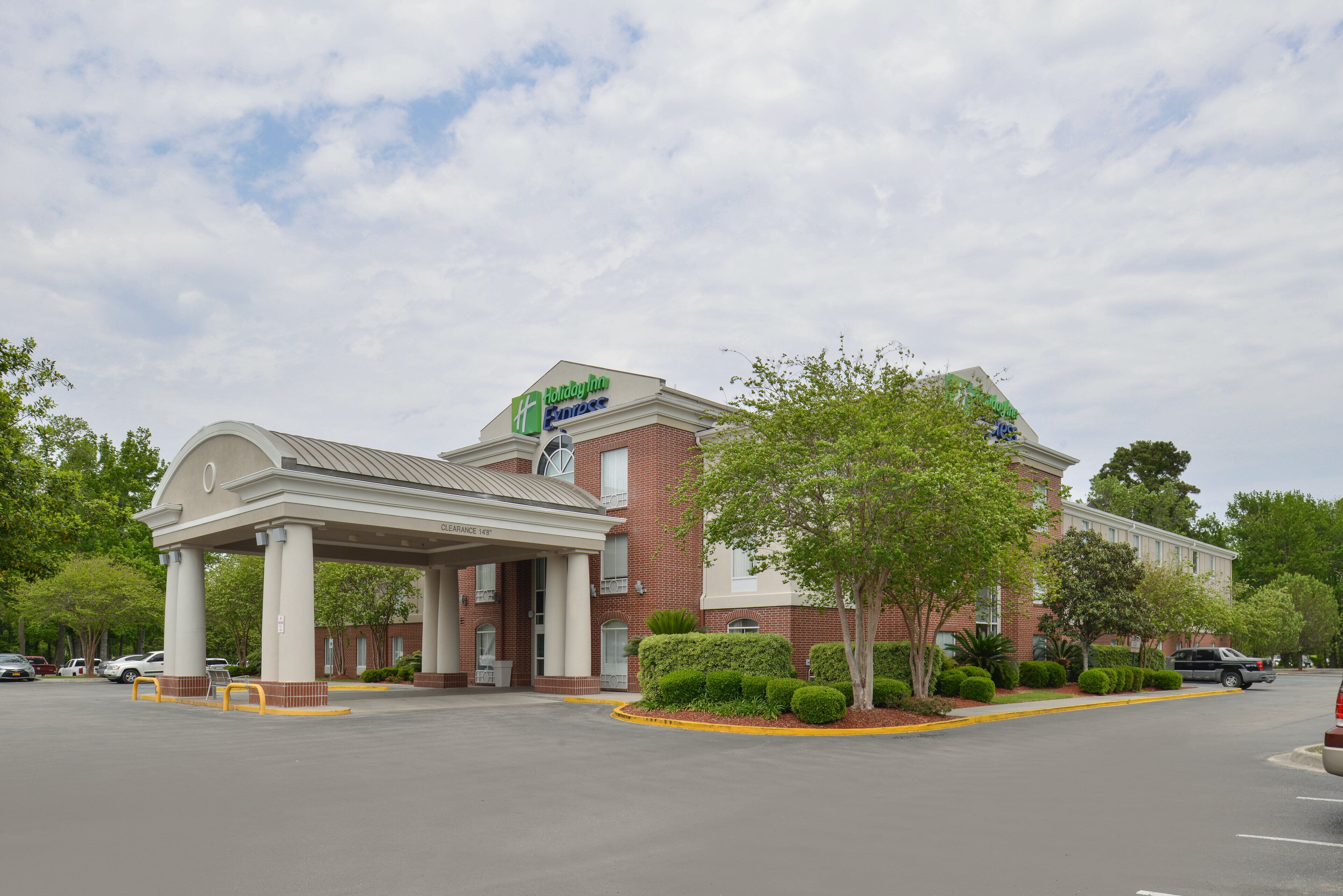 Holiday Inn Express & Suites Lafayette