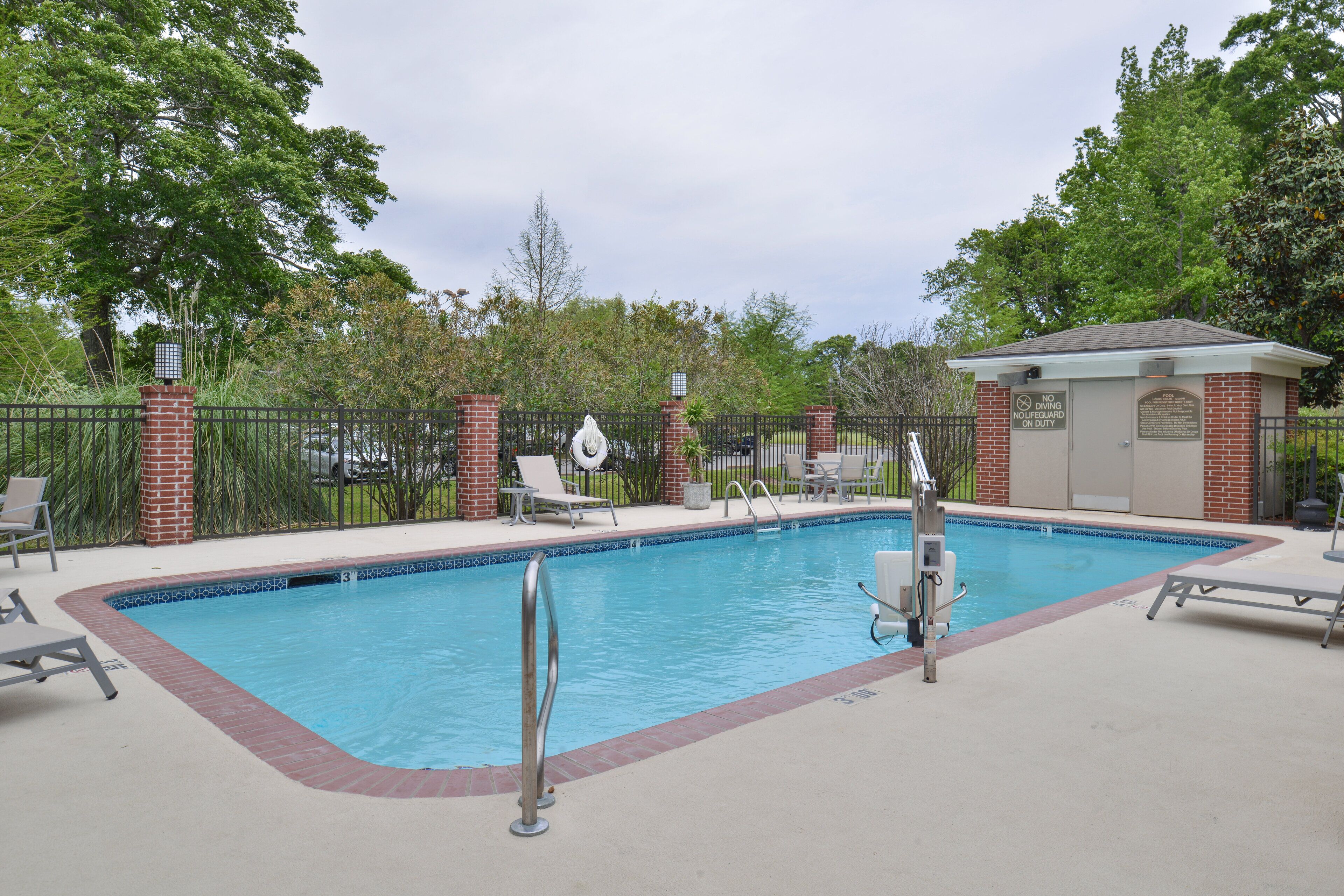 Holiday Inn Express & Suites Lafayette