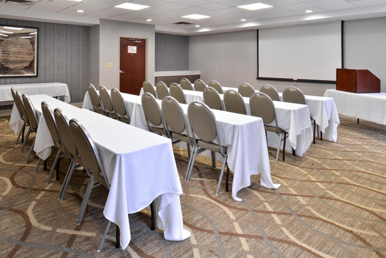 Holiday Inn Express & Suites Lafayette