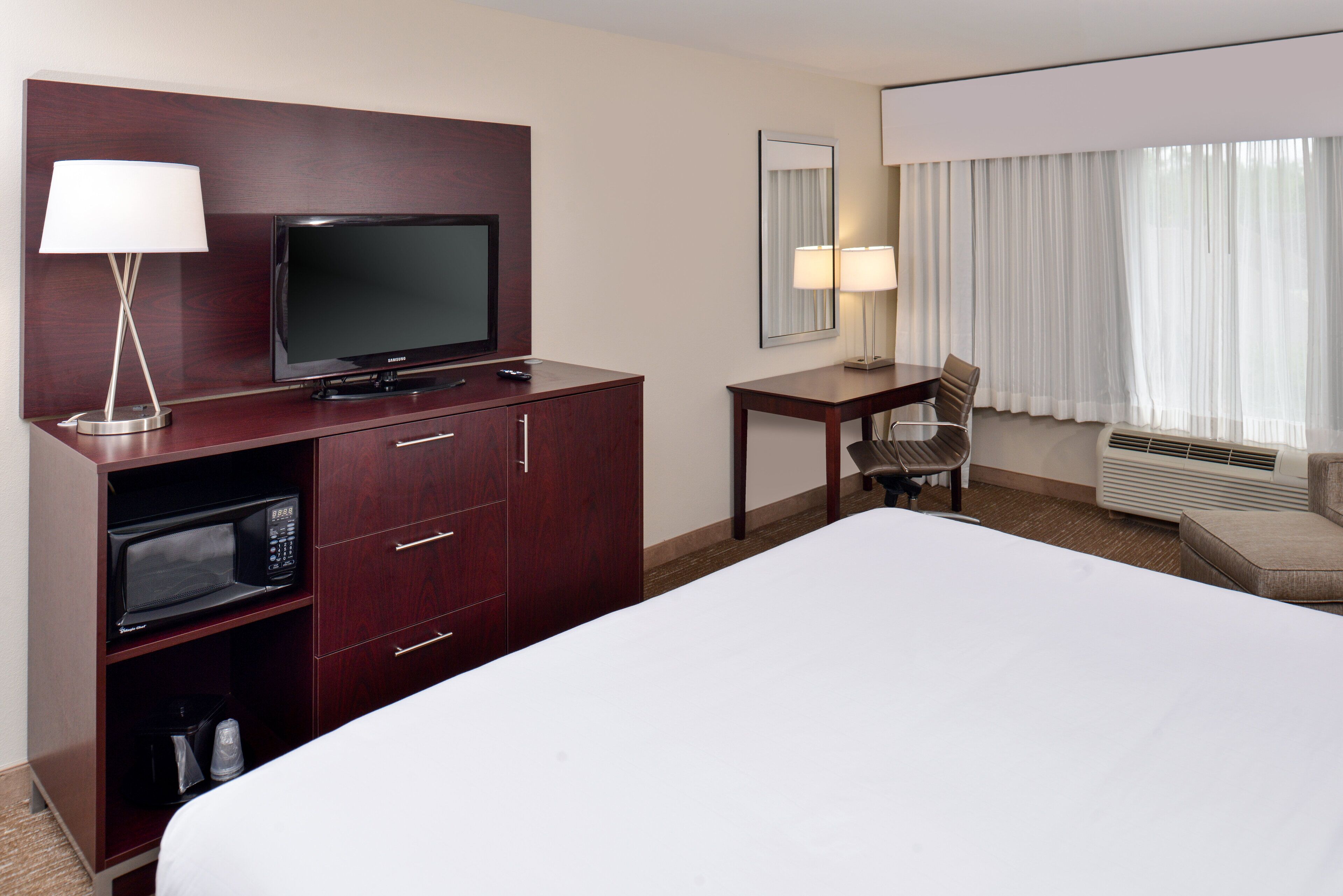 Holiday Inn Express & Suites Lafayette