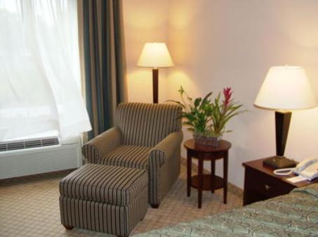 Holiday Inn Express & Suites Lafayette