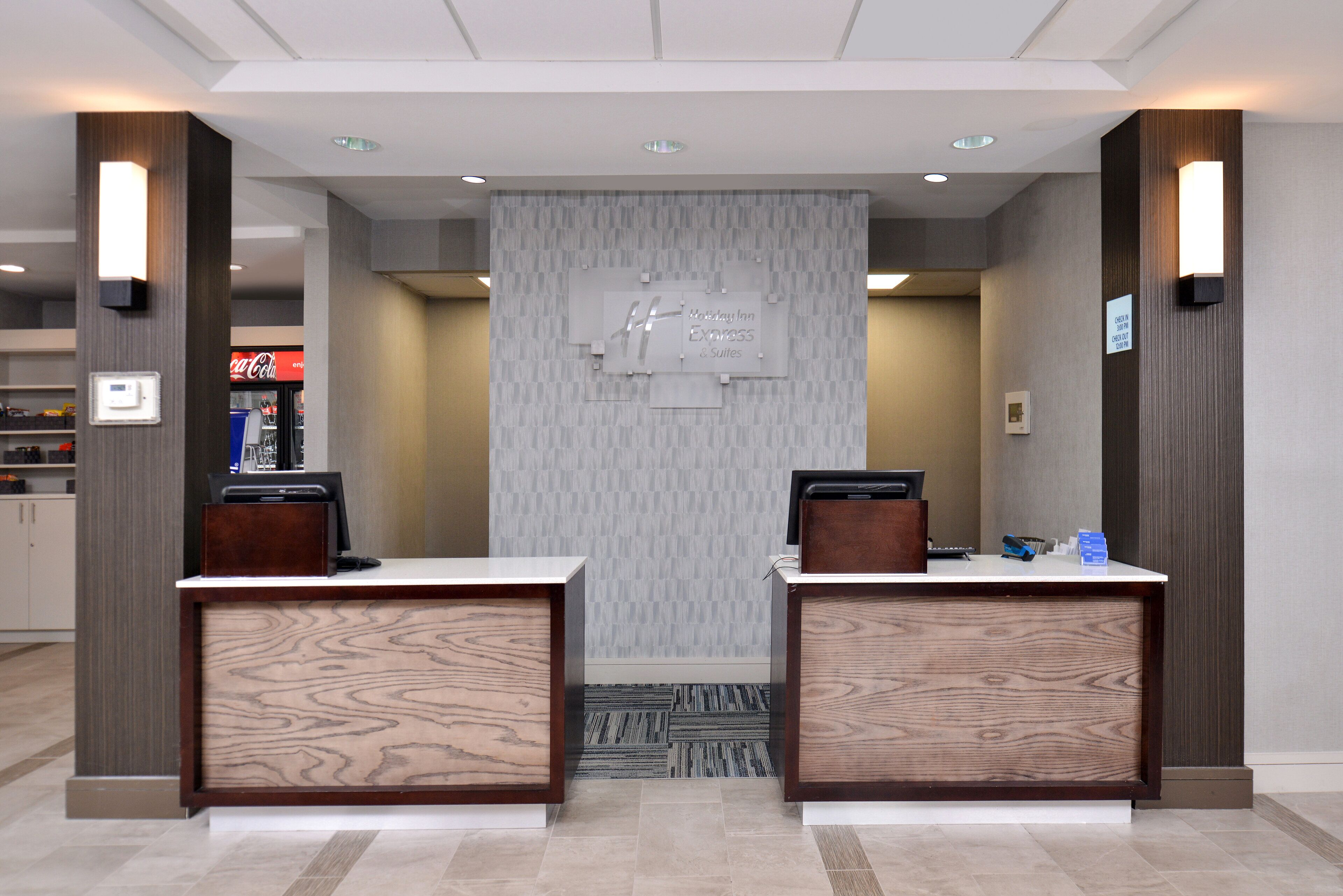 Holiday Inn Express & Suites Lafayette