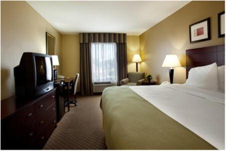 Holiday Inn Express & Suites Lafayette