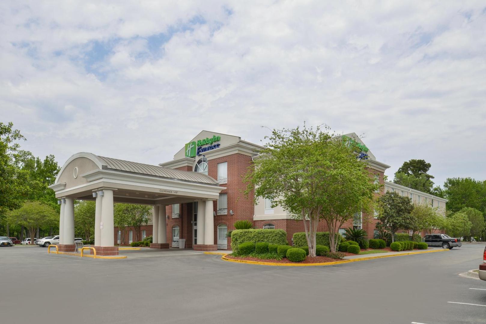 Holiday Inn Express & Suites Lafayette