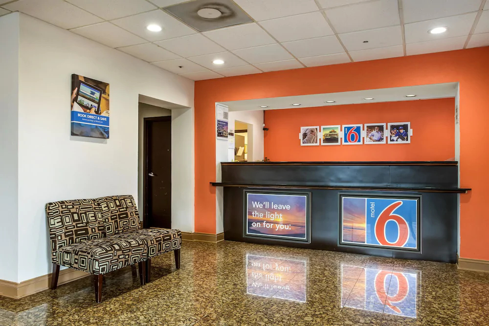 Motel 6 Lafayette