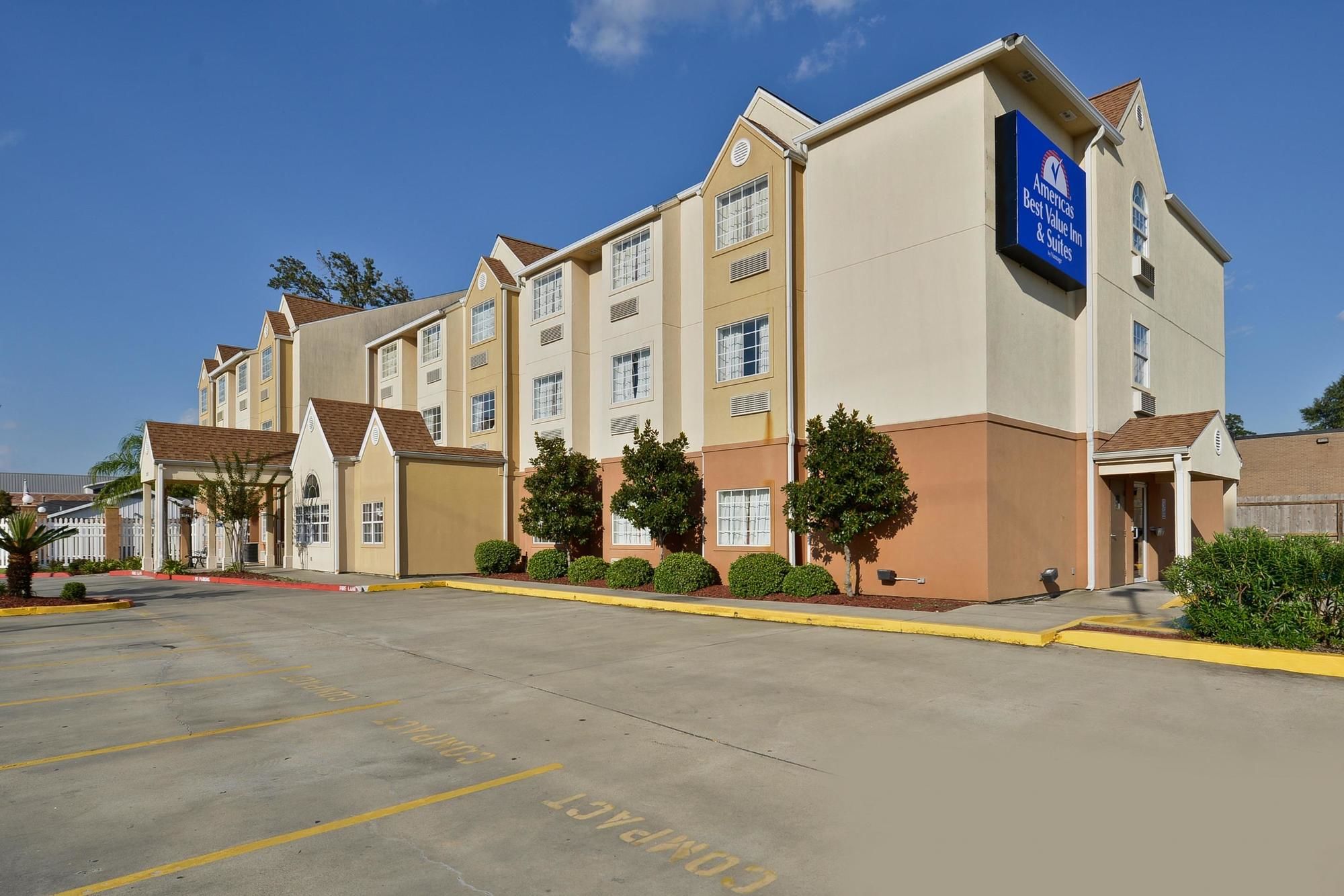 Americas Best Value Inn & Suites - Lake Charles / I-210 Exit 5