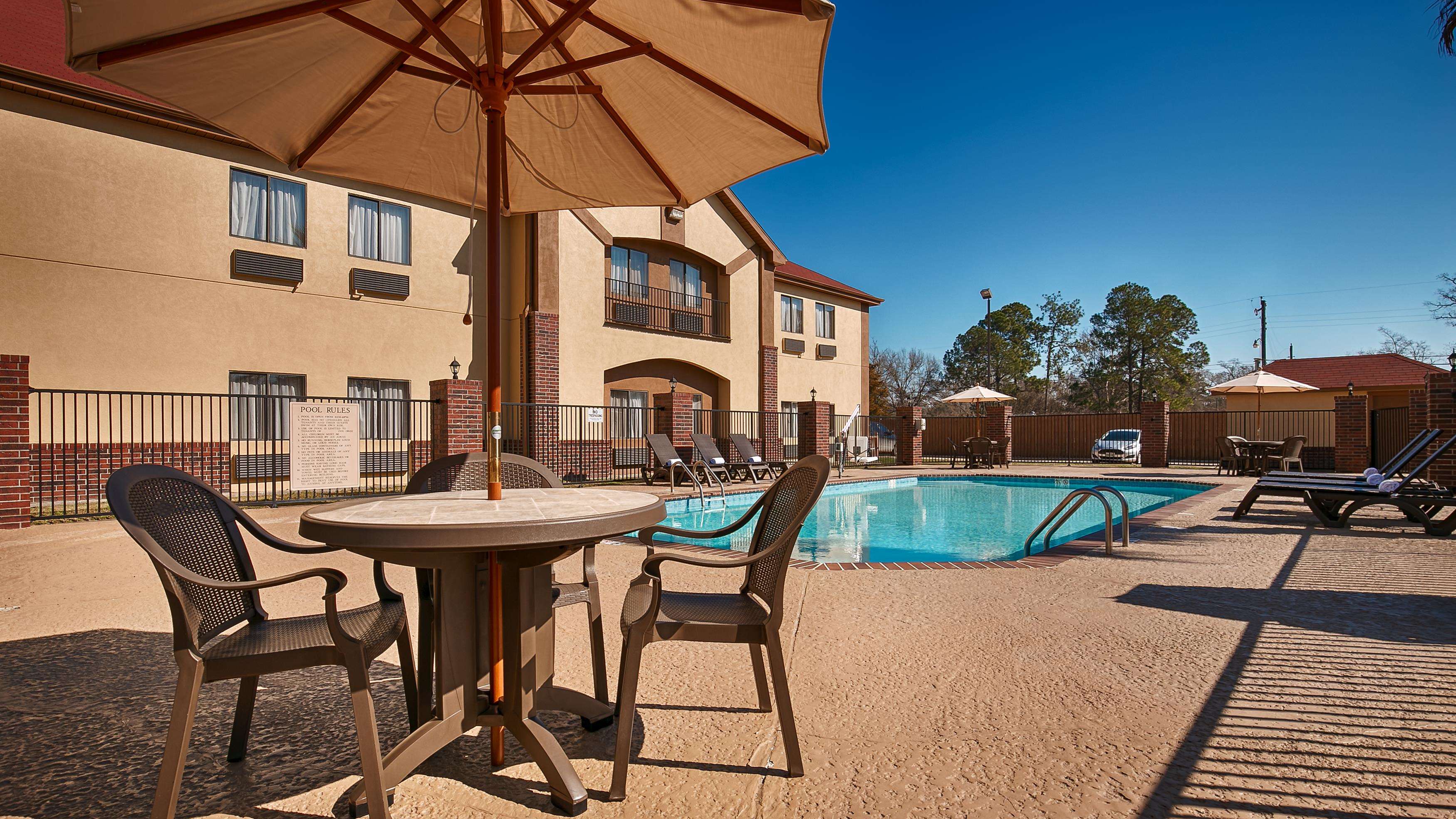 Best Western Bayou Inn & Suites
