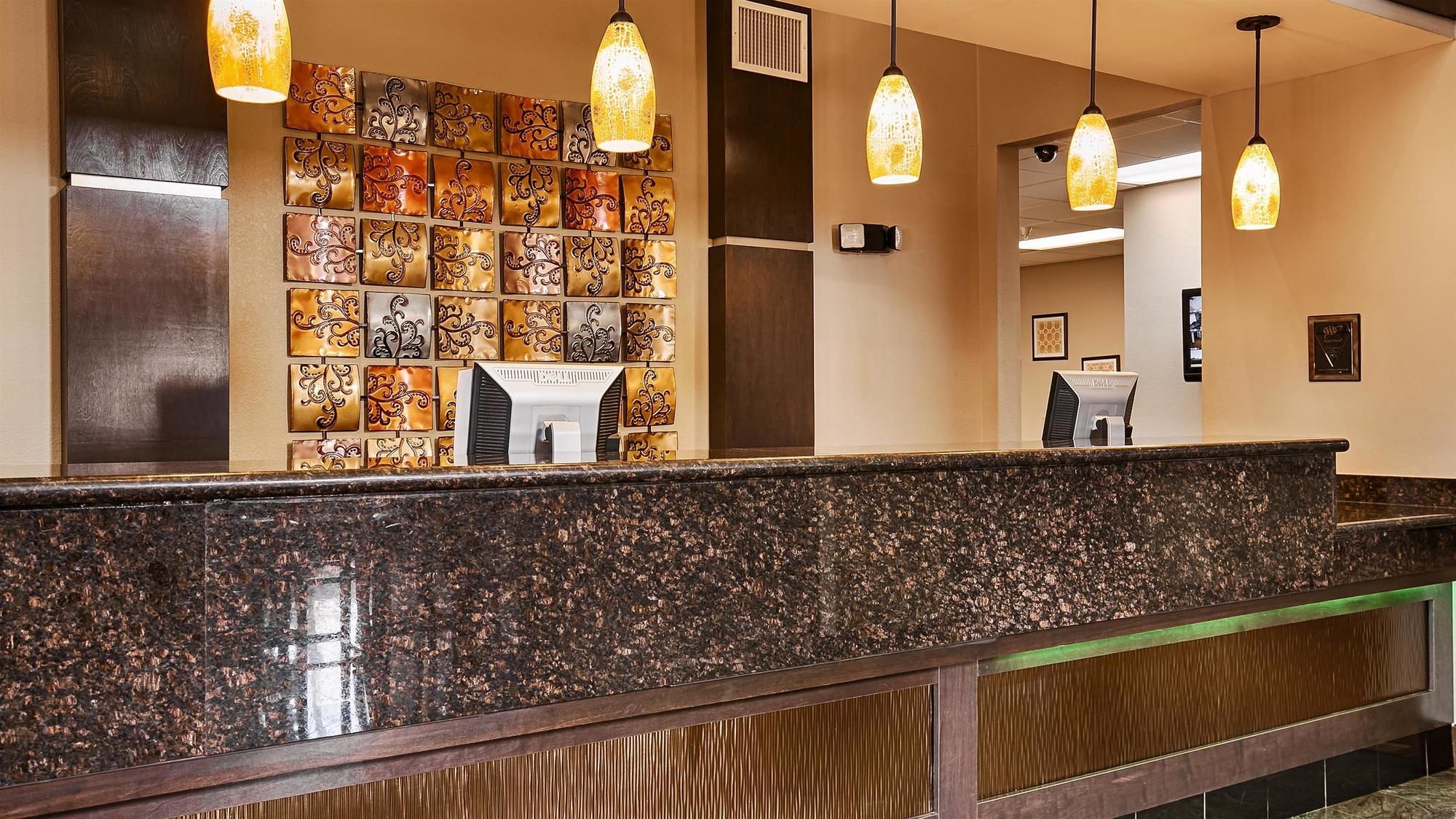 Best Western Bayou Inn & Suites
