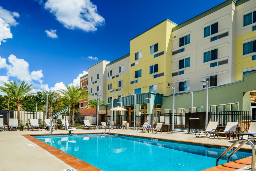 Courtyard Lake Charles