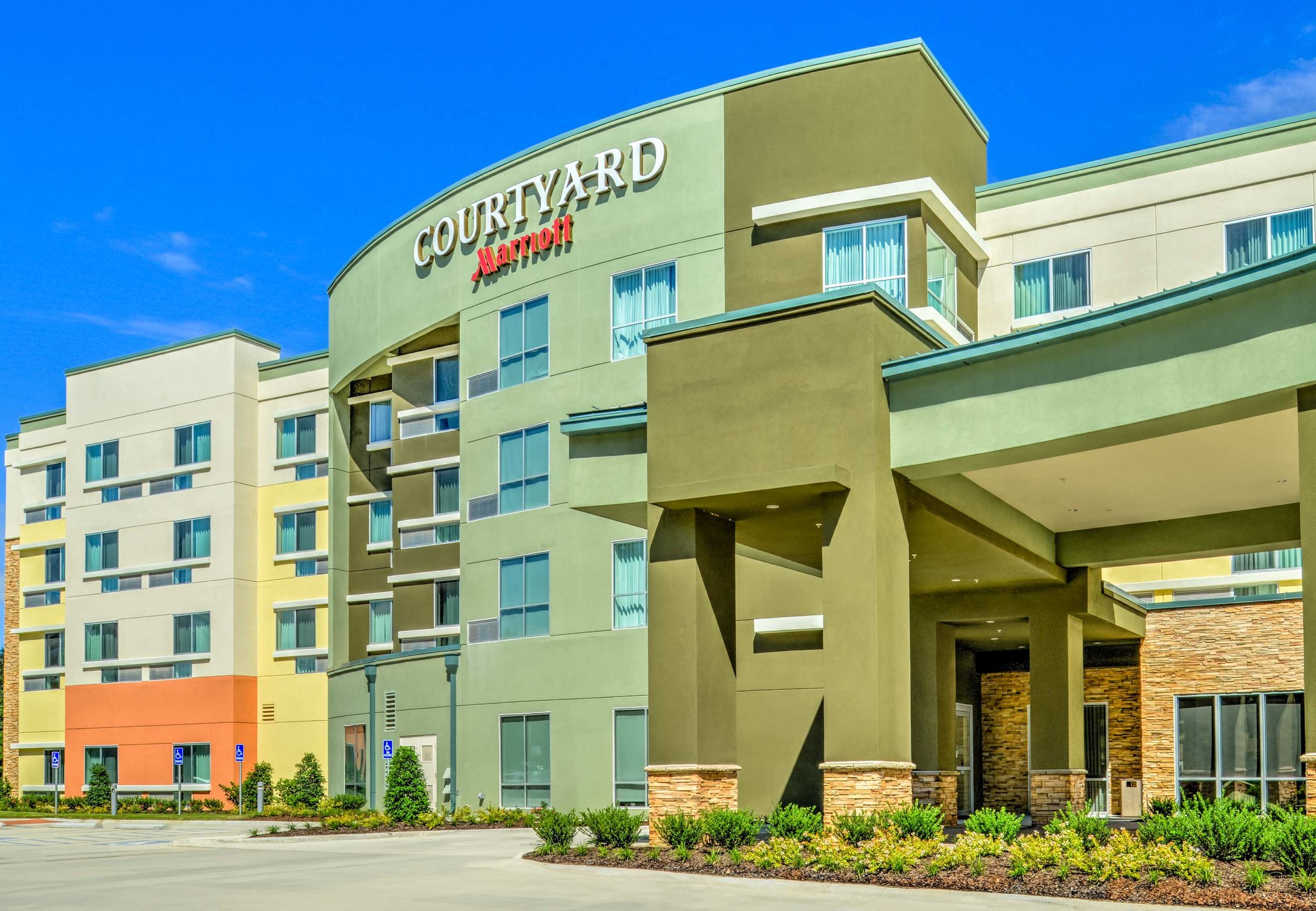 Courtyard Lake Charles