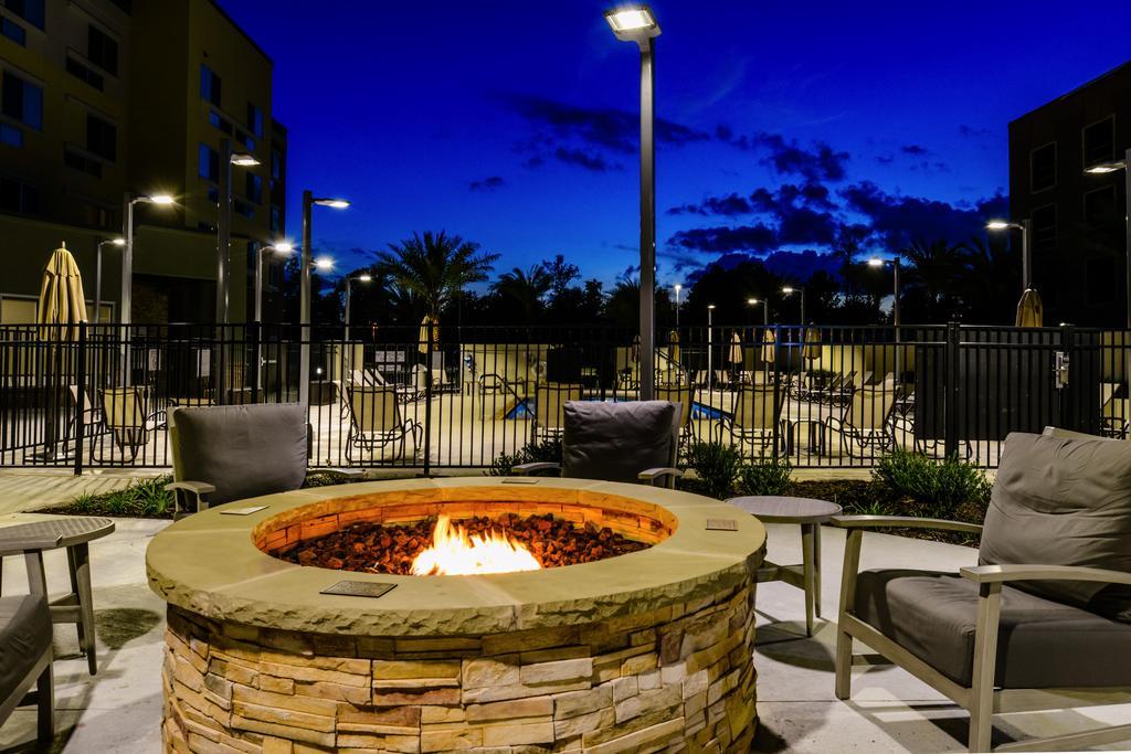 Courtyard Lake Charles