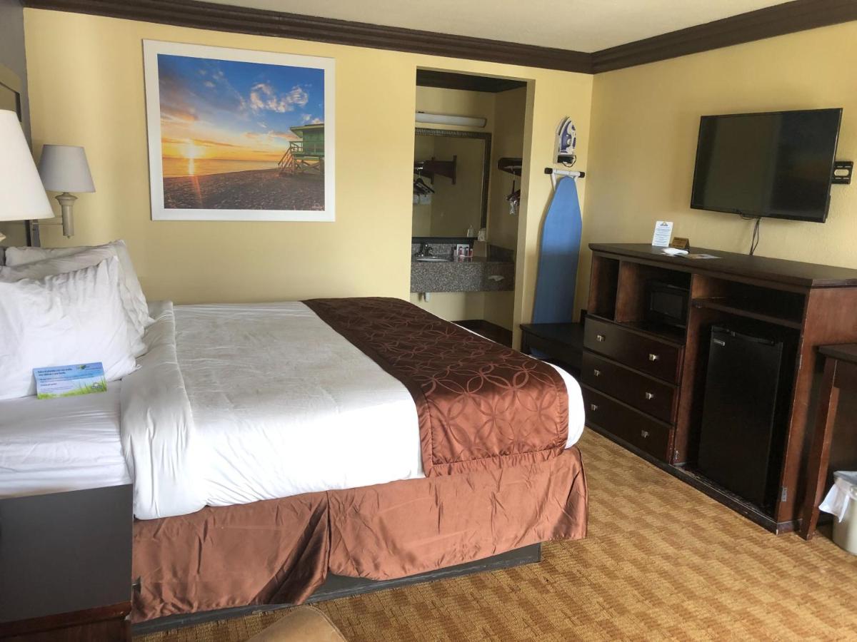 Days Inn by Wyndham Lake Charles