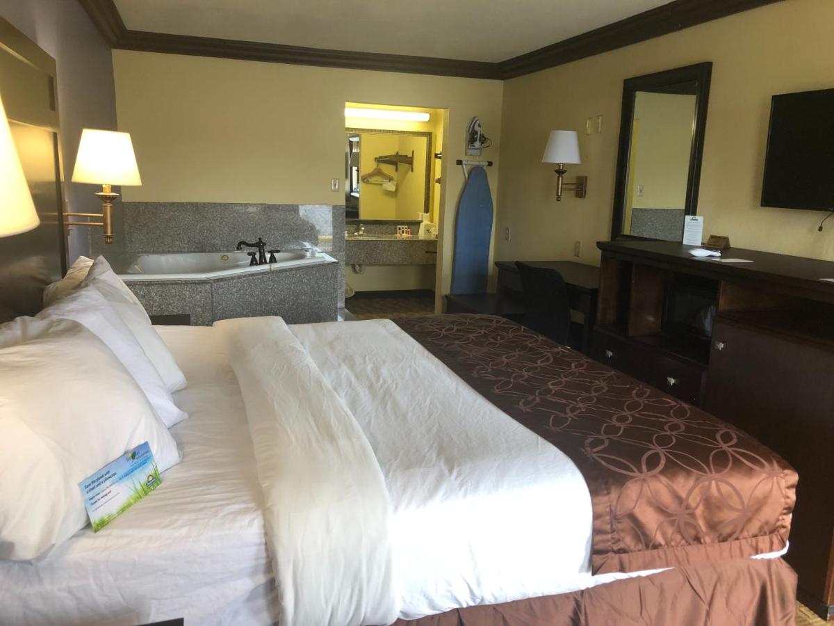 Days Inn by Wyndham Lake Charles