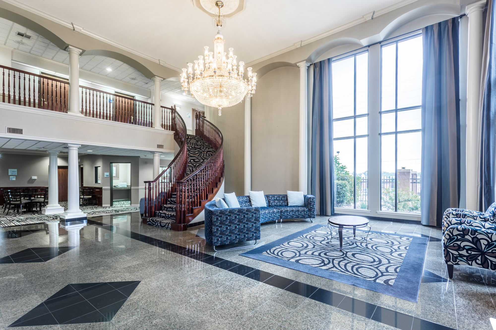 Holiday Inn Express Hotel & Suites Lake Charles