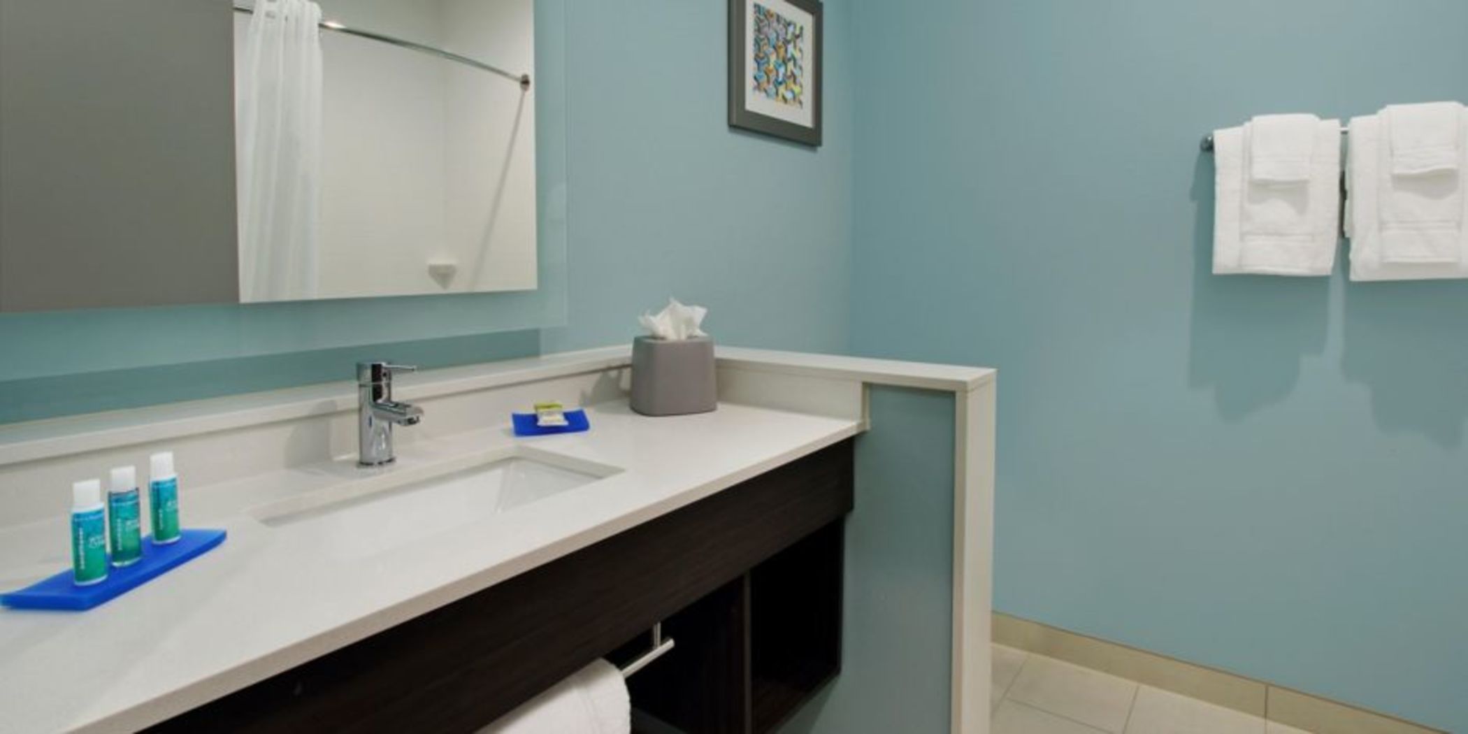Holiday Inn Express & Suites Lake Charles South Casino Area