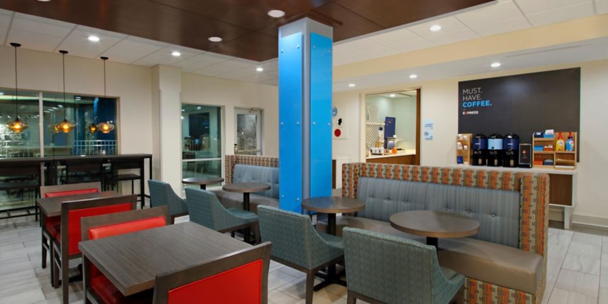 Holiday Inn Express & Suites Lake Charles South Casino Area