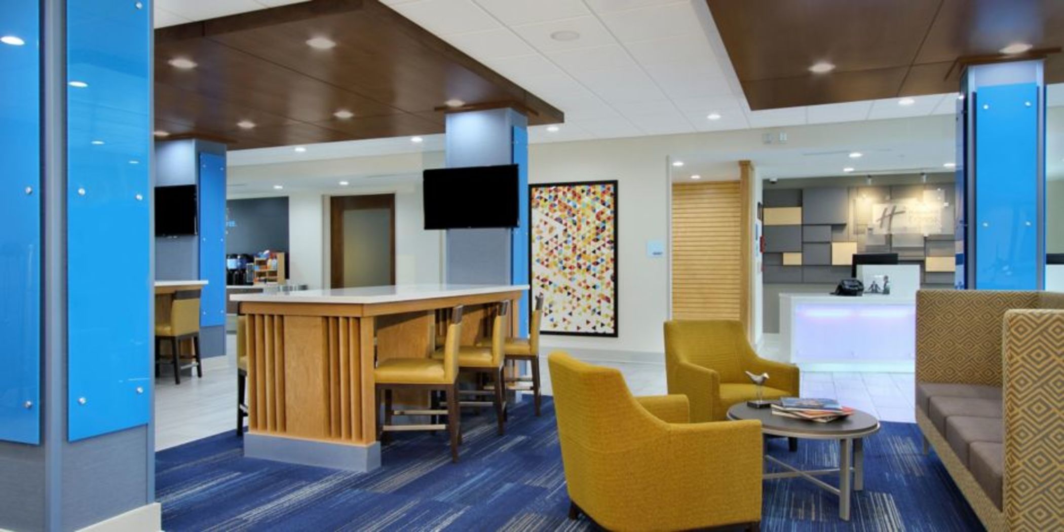 Holiday Inn Express & Suites Lake Charles South Casino Area