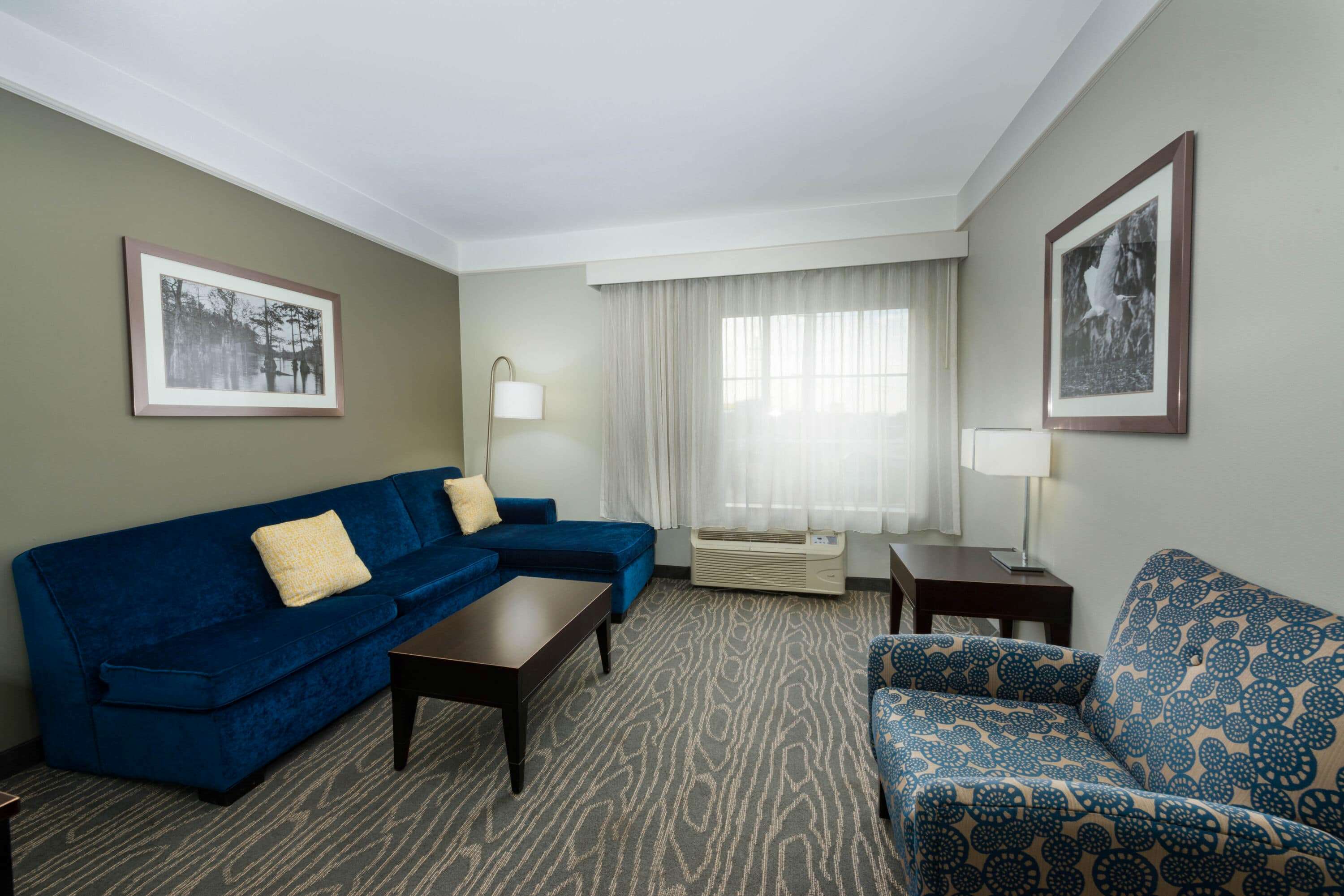La Quinta Inn & Suites by Wyndham Lake Charles Casino Area