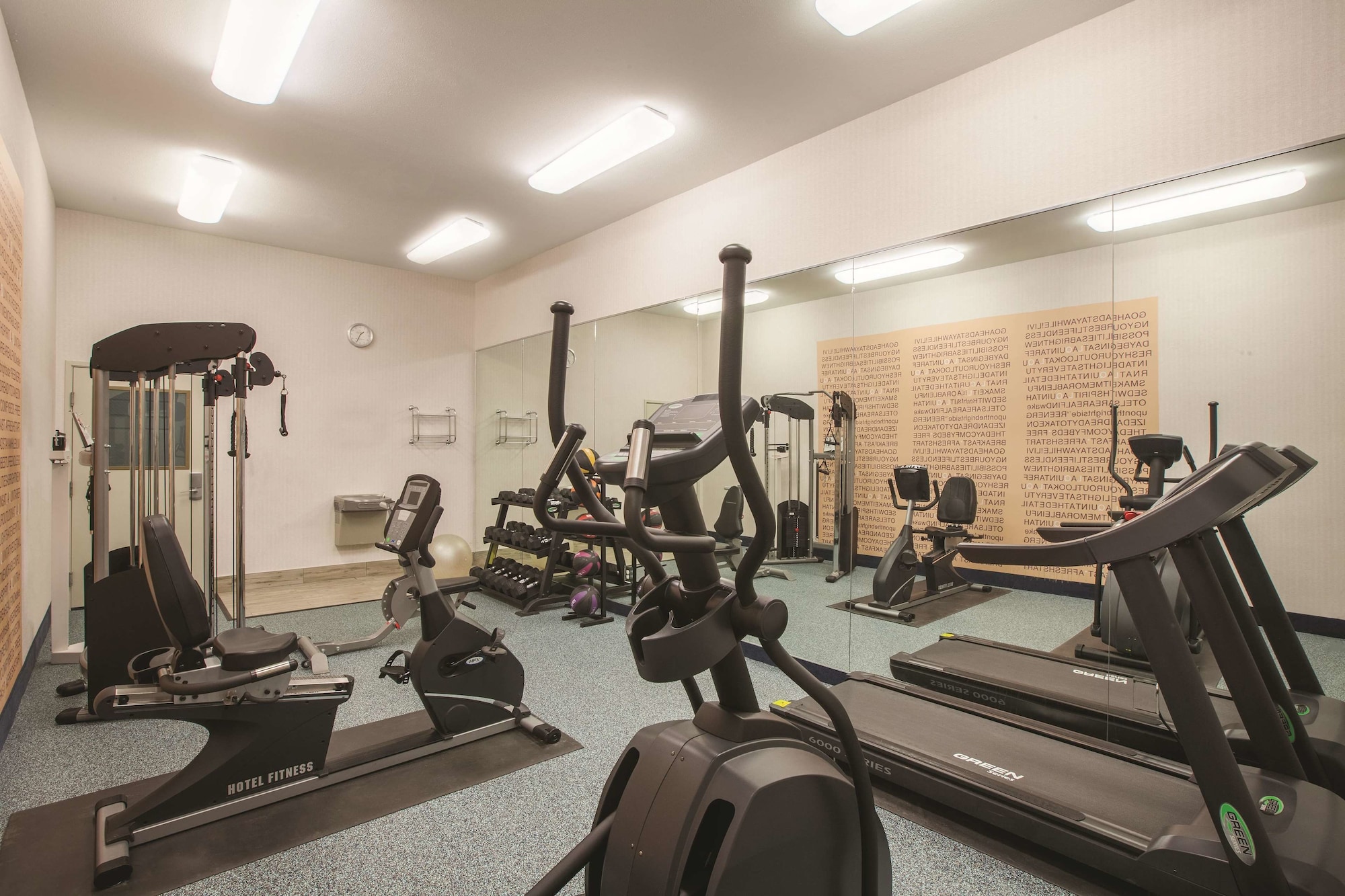 La Quinta Inn & Suites by Wyndham Lake Charles Casino Area