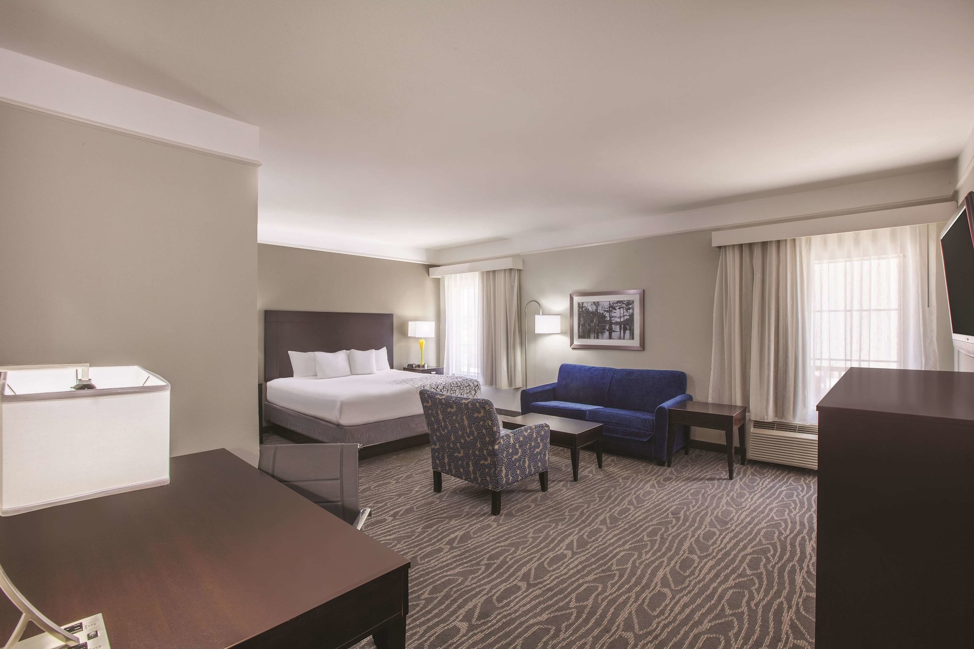 La Quinta Inn & Suites by Wyndham Lake Charles Casino Area