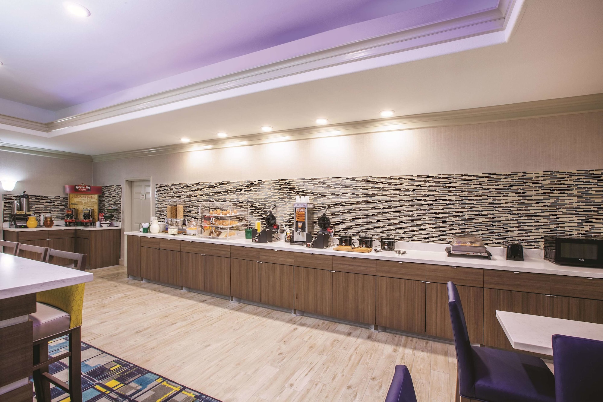 La Quinta Inn & Suites by Wyndham Lake Charles Casino Area
