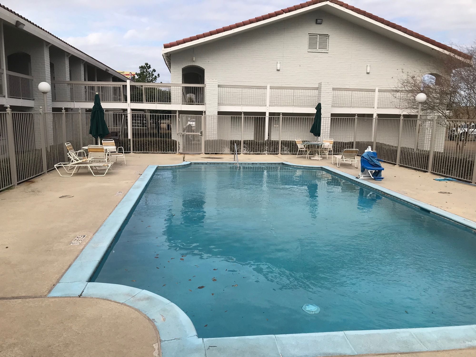 Days Inn by Wyndham Sulphur West
