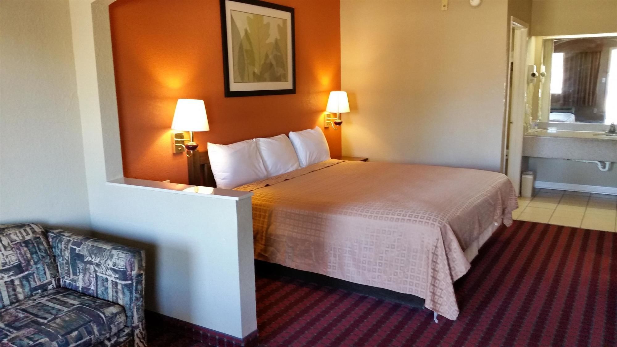 Lake Charles Inn