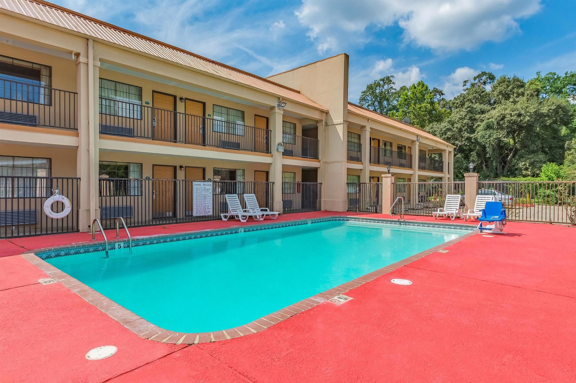 Lake Charles Inn