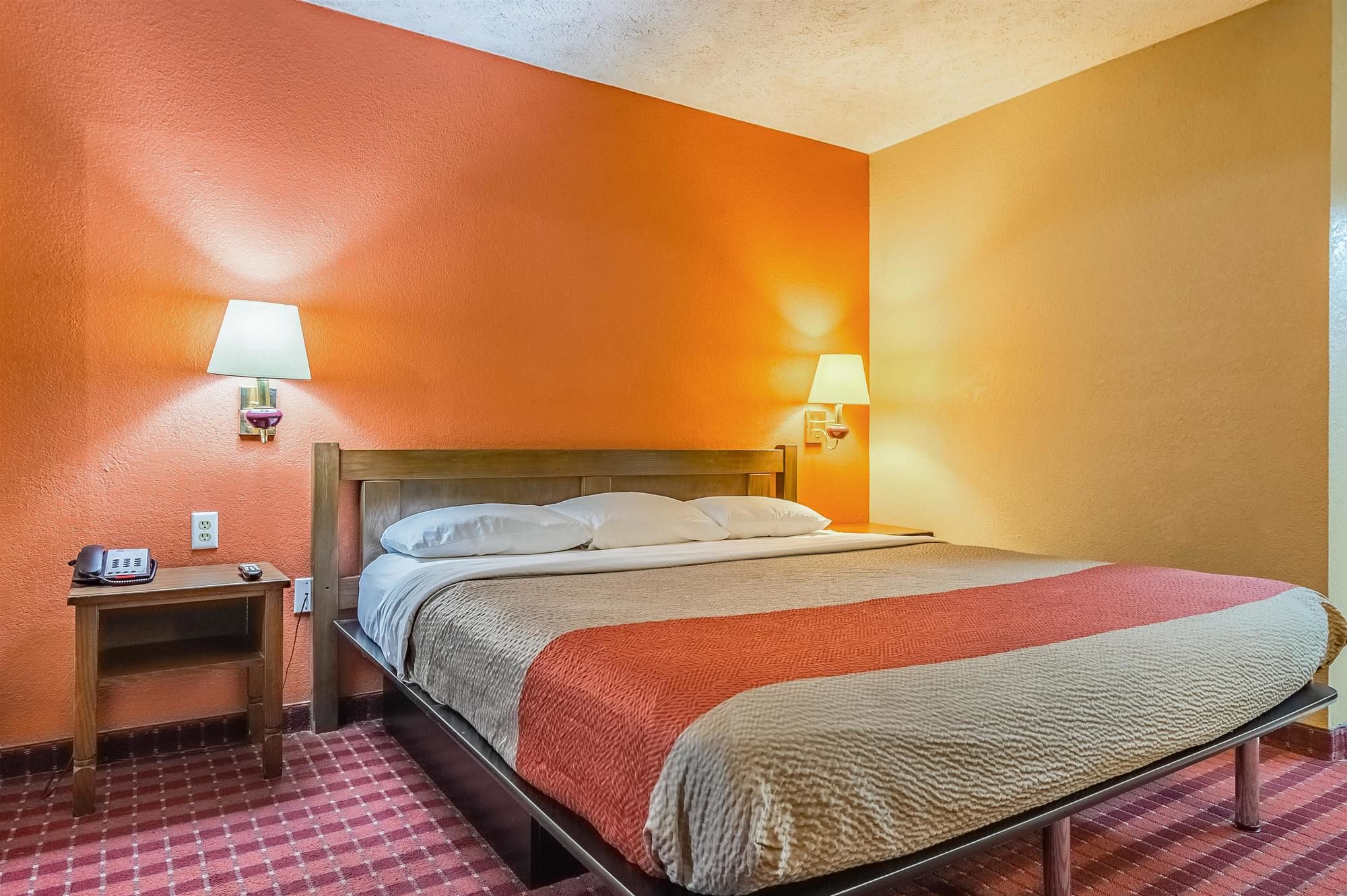 Lake Charles Inn