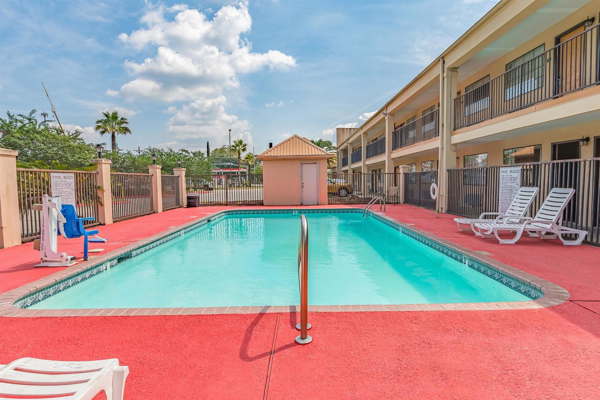Lake Charles Inn