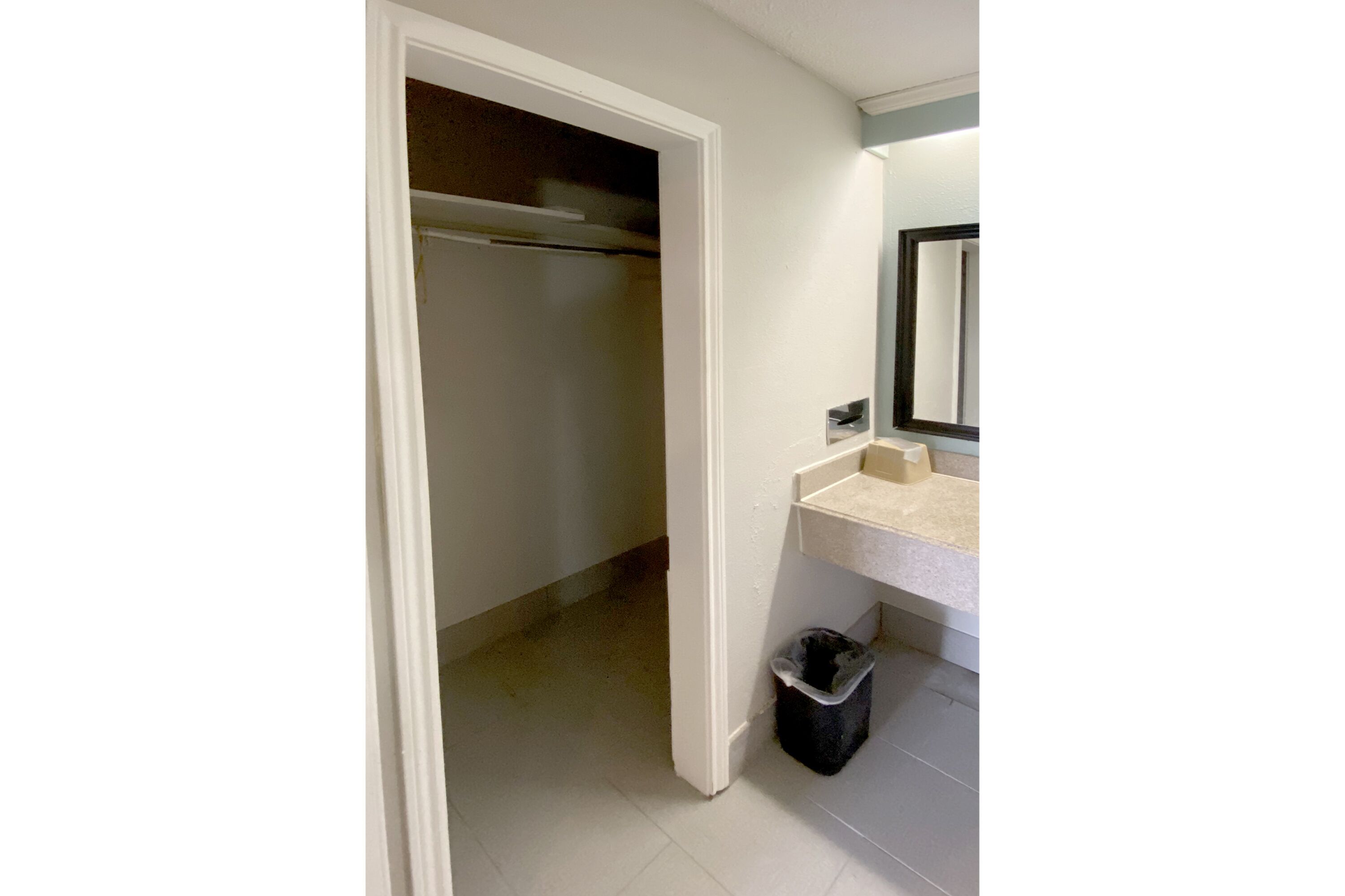 OYO Hotel Lake Charles La I-10