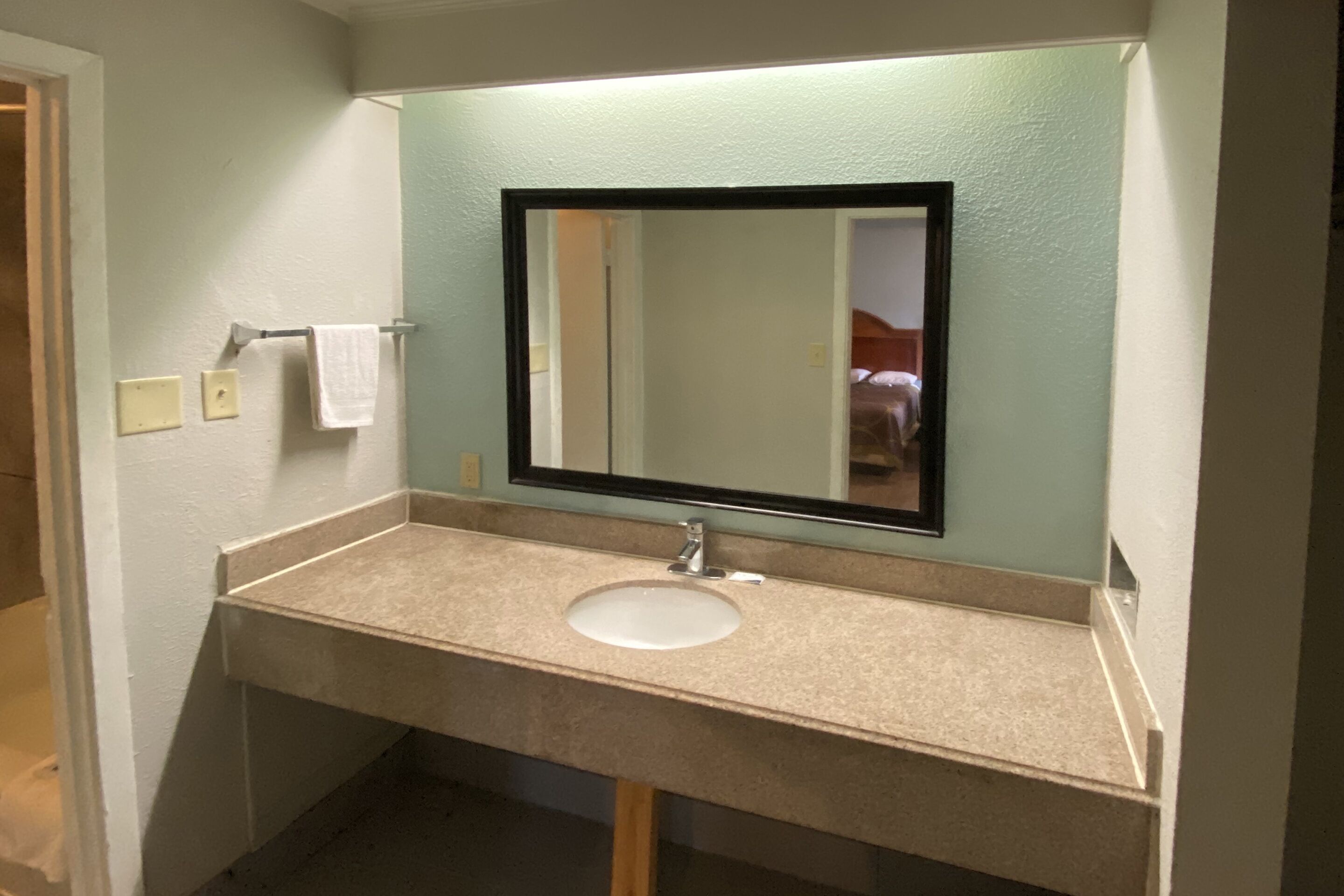OYO Hotel Lake Charles La I-10