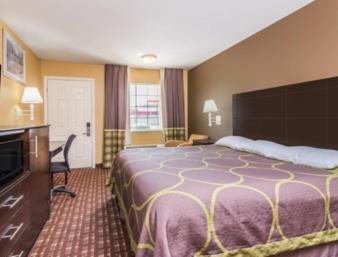 Super 8 by Wyndham Lake Charles Northeast