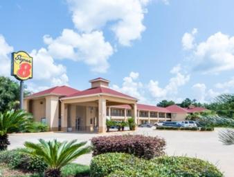 Super 8 by Wyndham Lake Charles Northeast