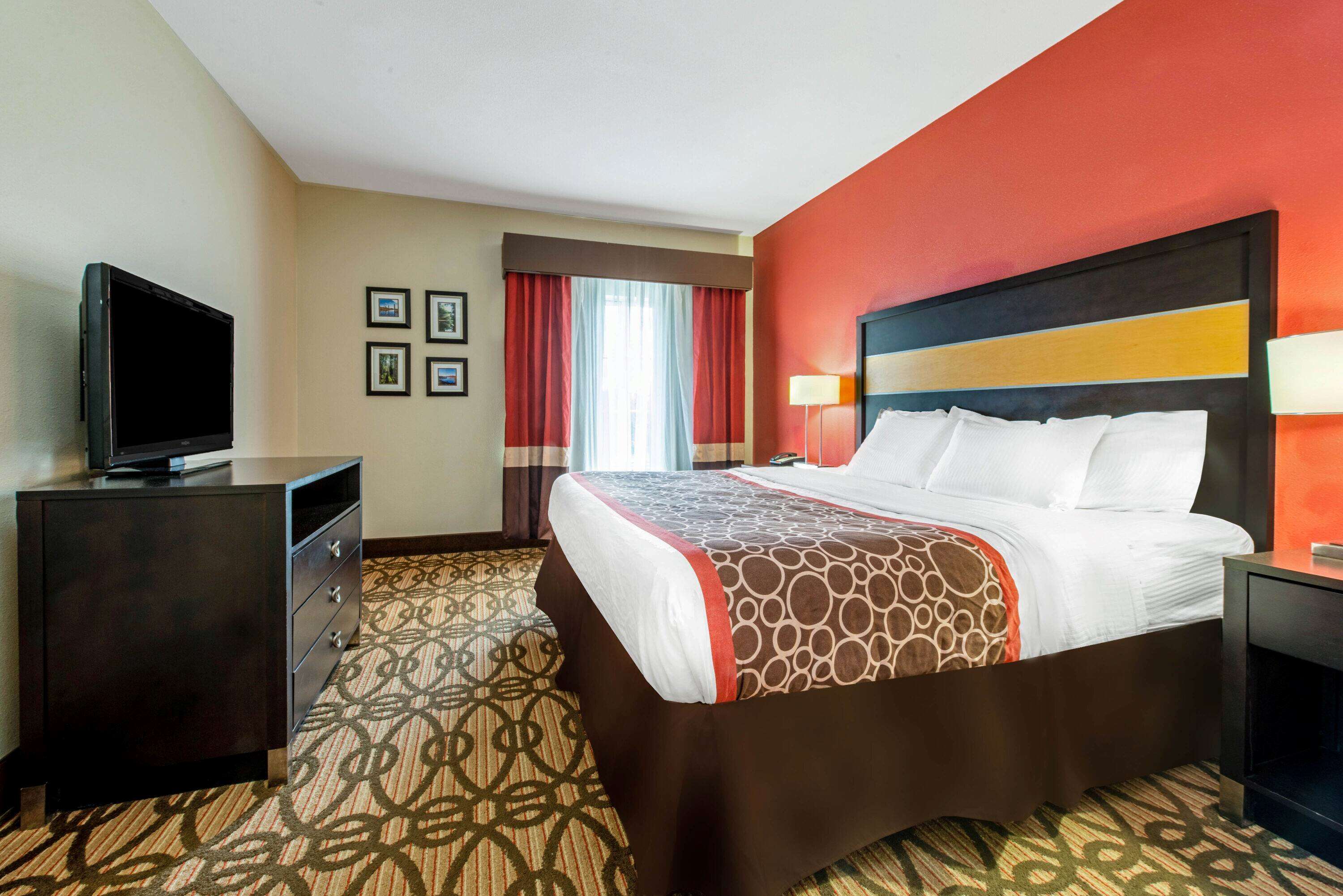La Quinta Inn & Suites by Wyndham Leesville Ft. Polk