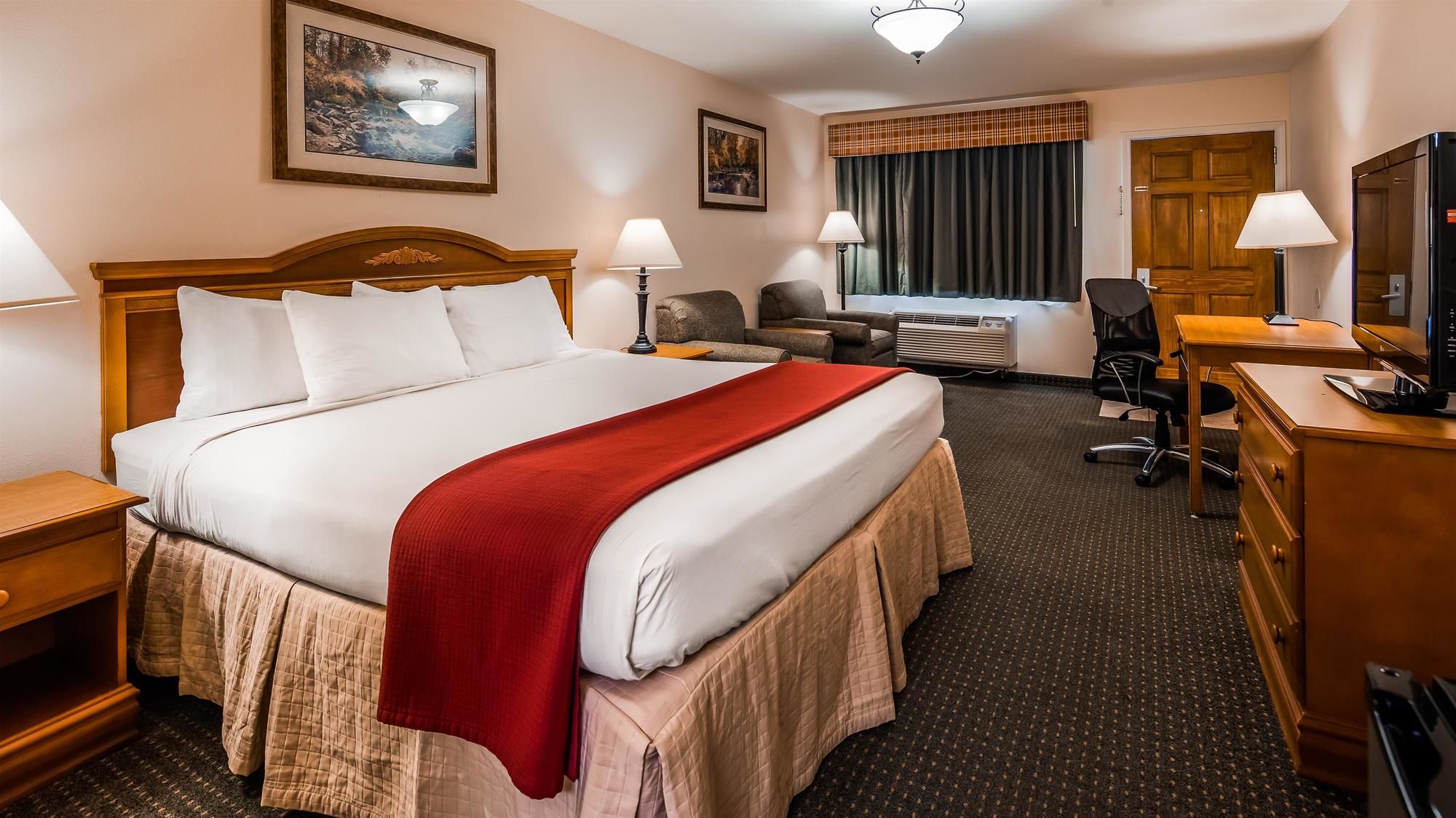 SureStay Hotel by Best Western Leesville