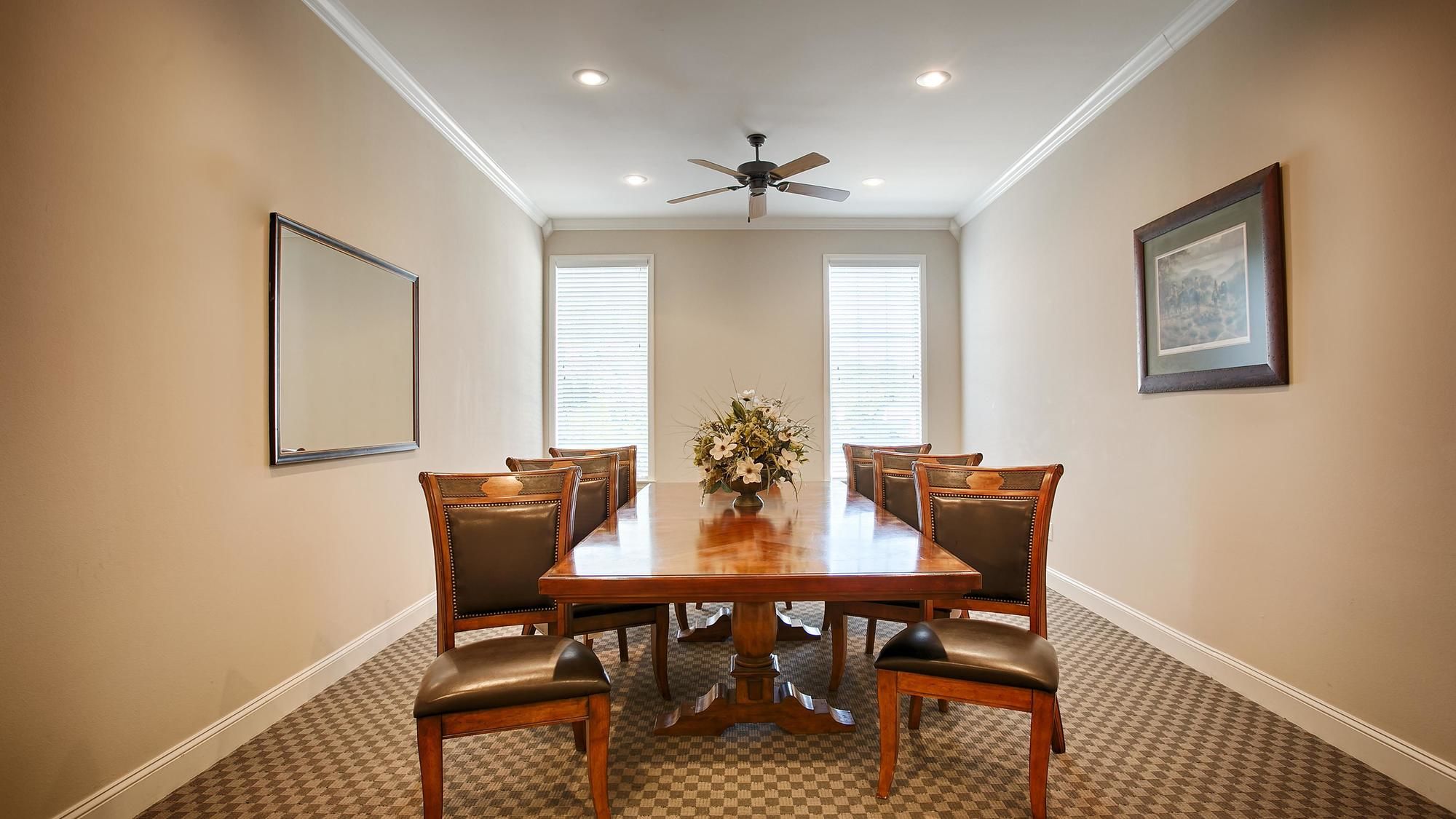 SureStay Hotel by Best Western Leesville