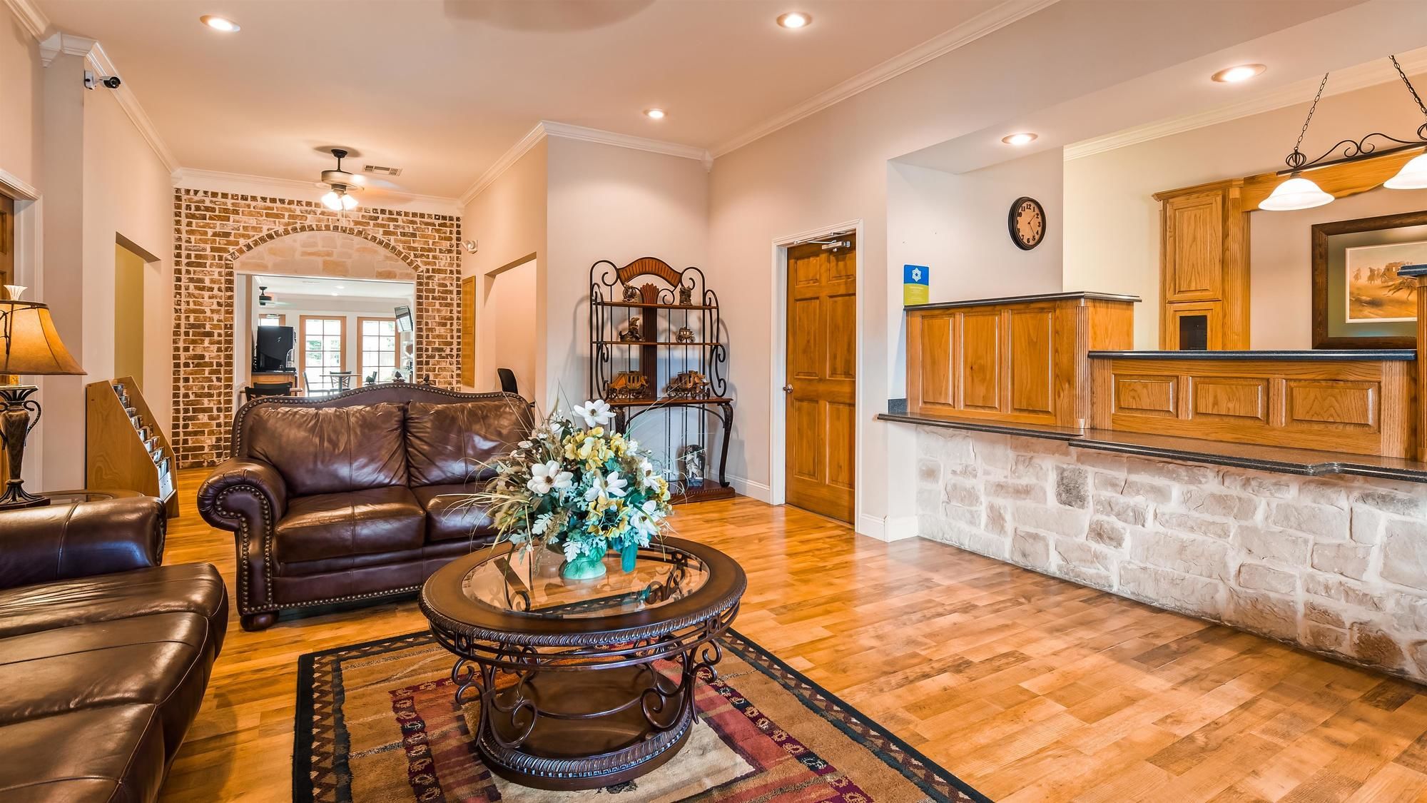 SureStay Hotel by Best Western Leesville